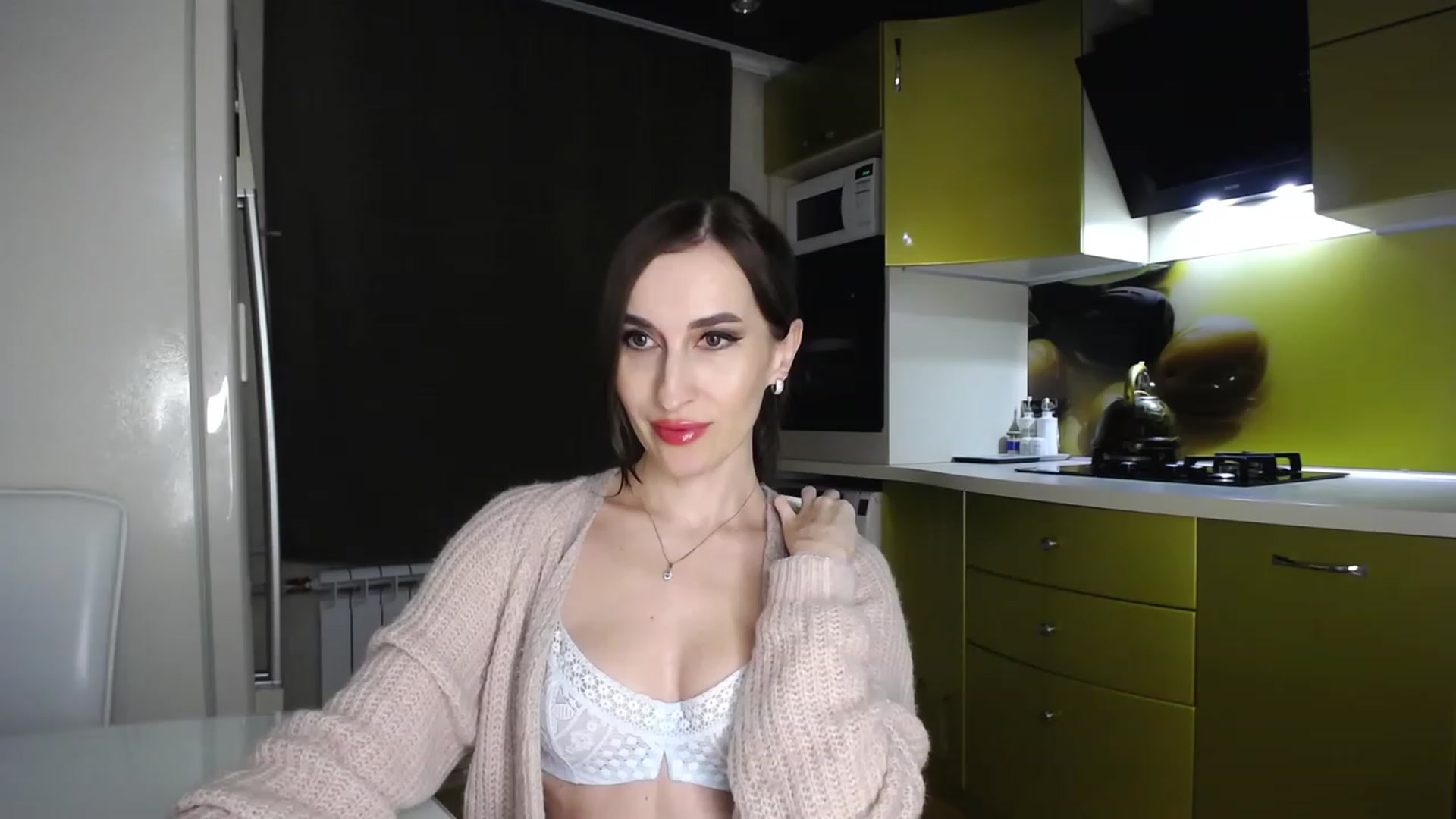 Gallery image thumbnail from MsDreams_'s myfreecams stream on, 05/14/2023, 24:02 image 1 of 20