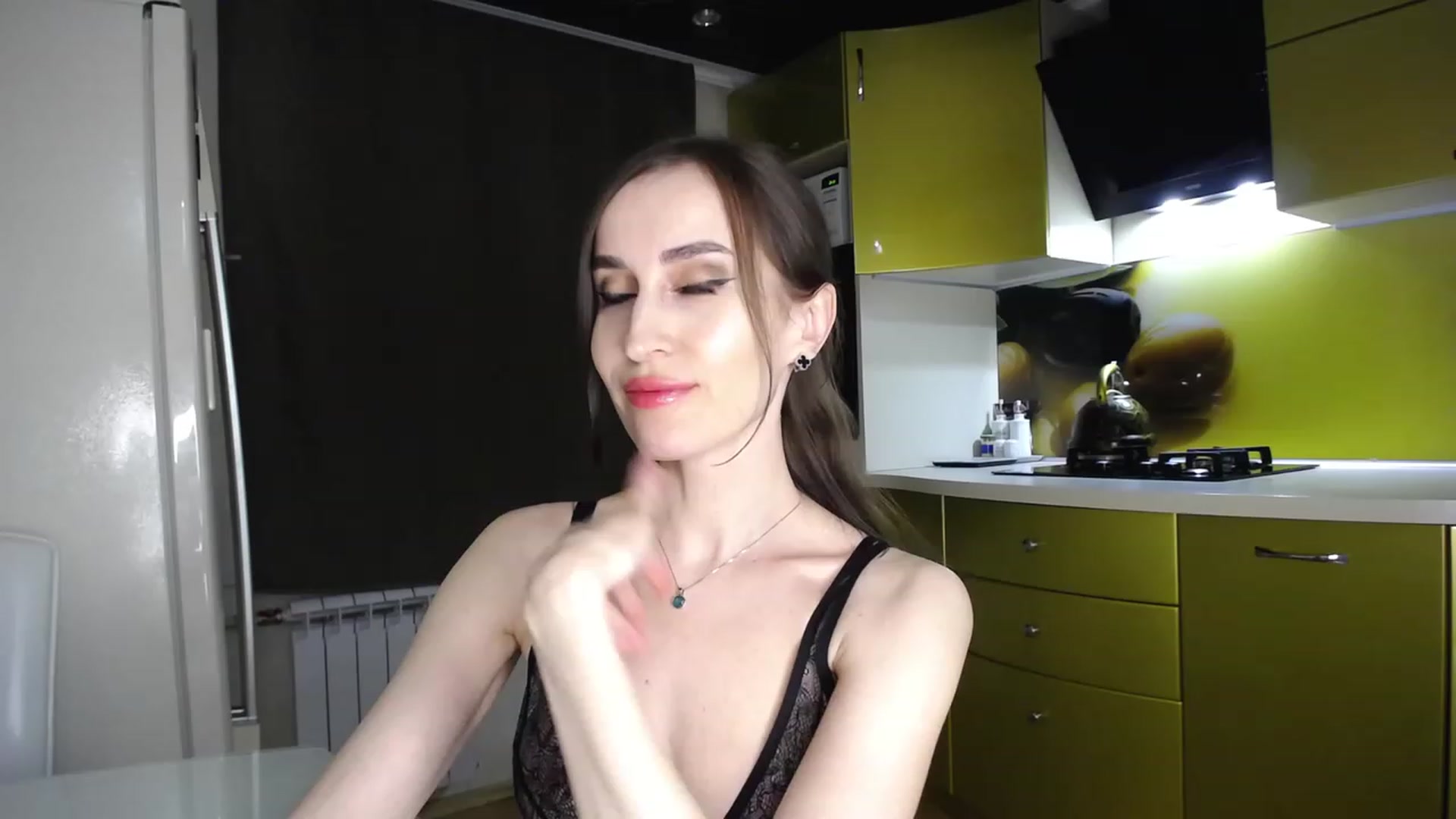 Gallery image thumbnail from MsDreams_'s myfreecams stream on, 05/14/2023, 23:43 image 9 of 20