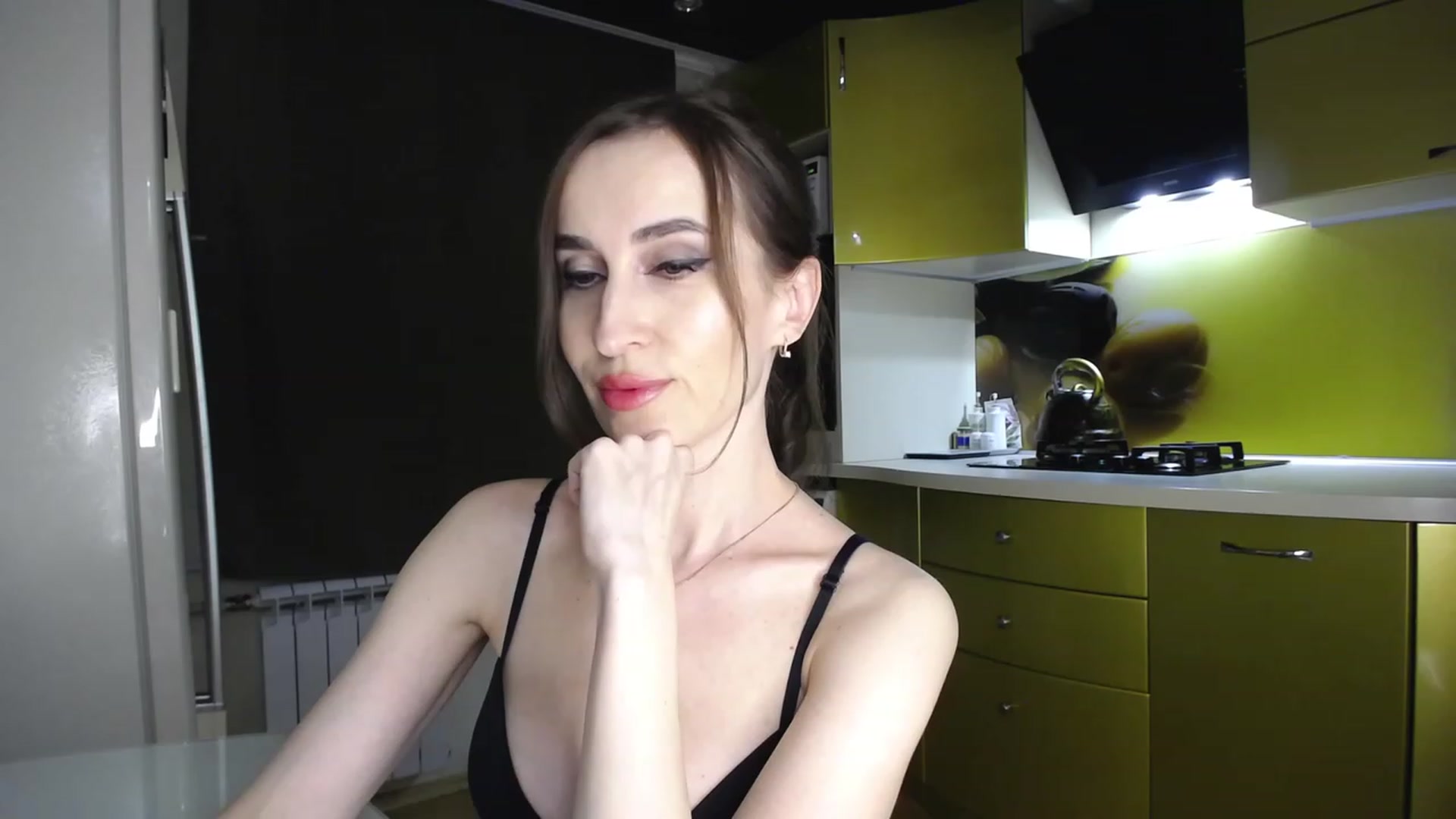 Gallery image thumbnail from MsDreams_'s myfreecams stream on, 05/29/2023, 01:29 image 1 of 20