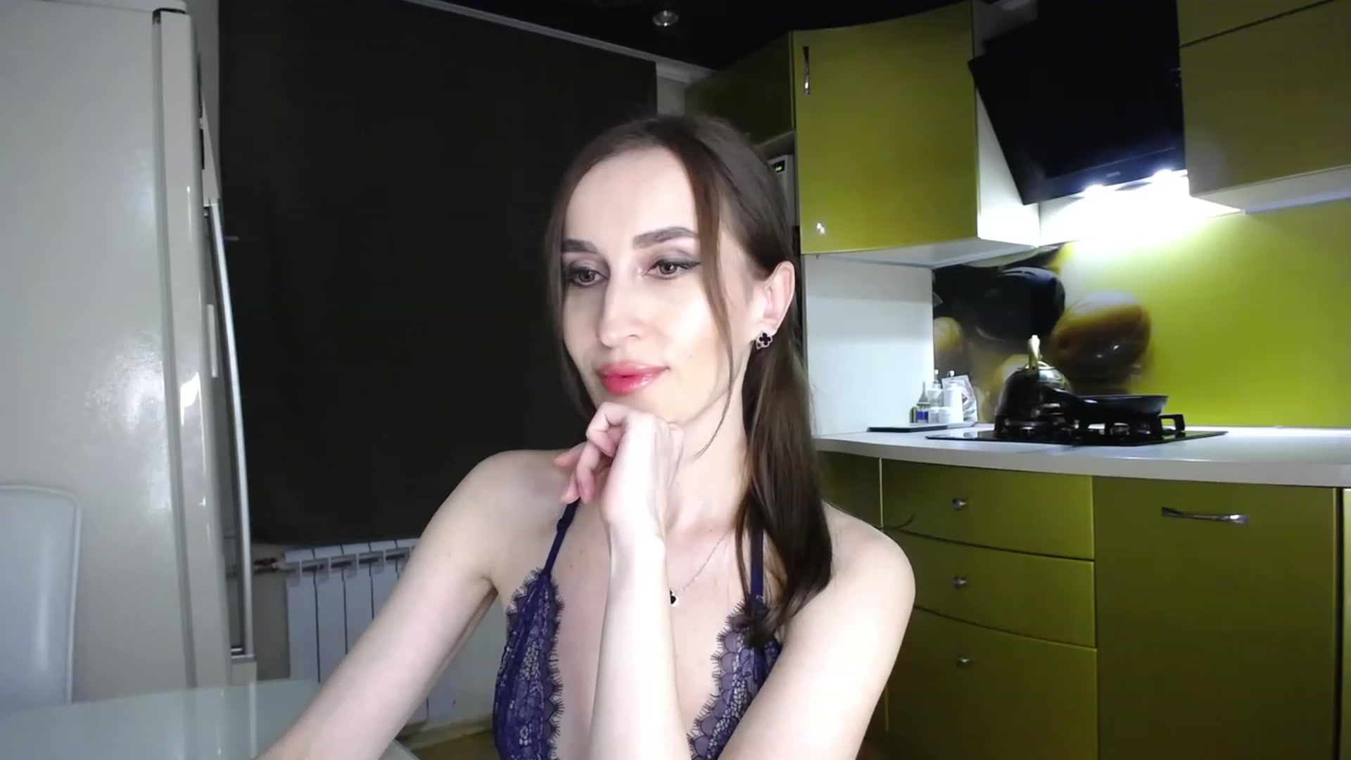 Gallery image thumbnail from MsDreams_'s myfreecams stream on, 05/30/2023, 22:18 image 3 of 20