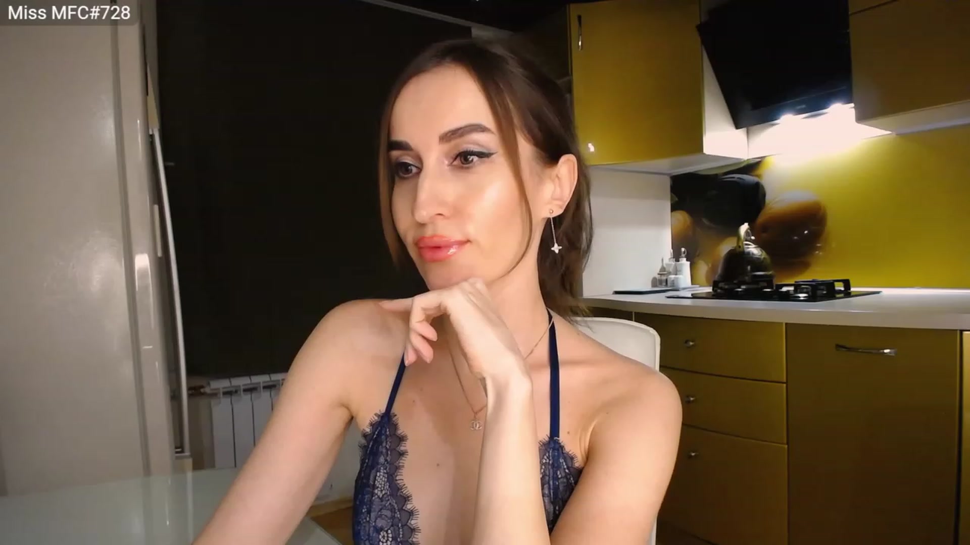 Gallery image thumbnail from MsDreams_'s myfreecams stream on, 02/12/2024, 02:16 image 4 of 20