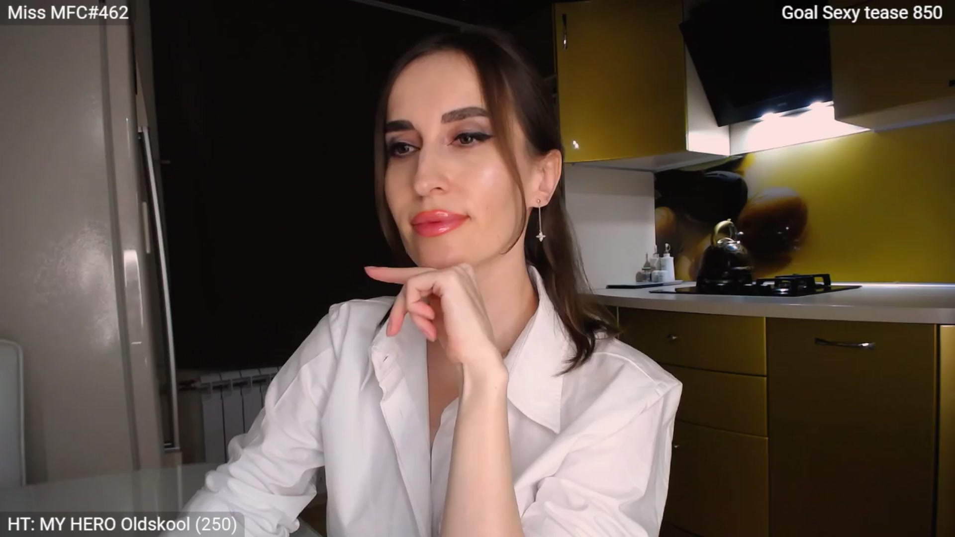 Gallery image thumbnail from MsDreams_'s myfreecams stream on, 03/25/2024, 01:04 image 8 of 20