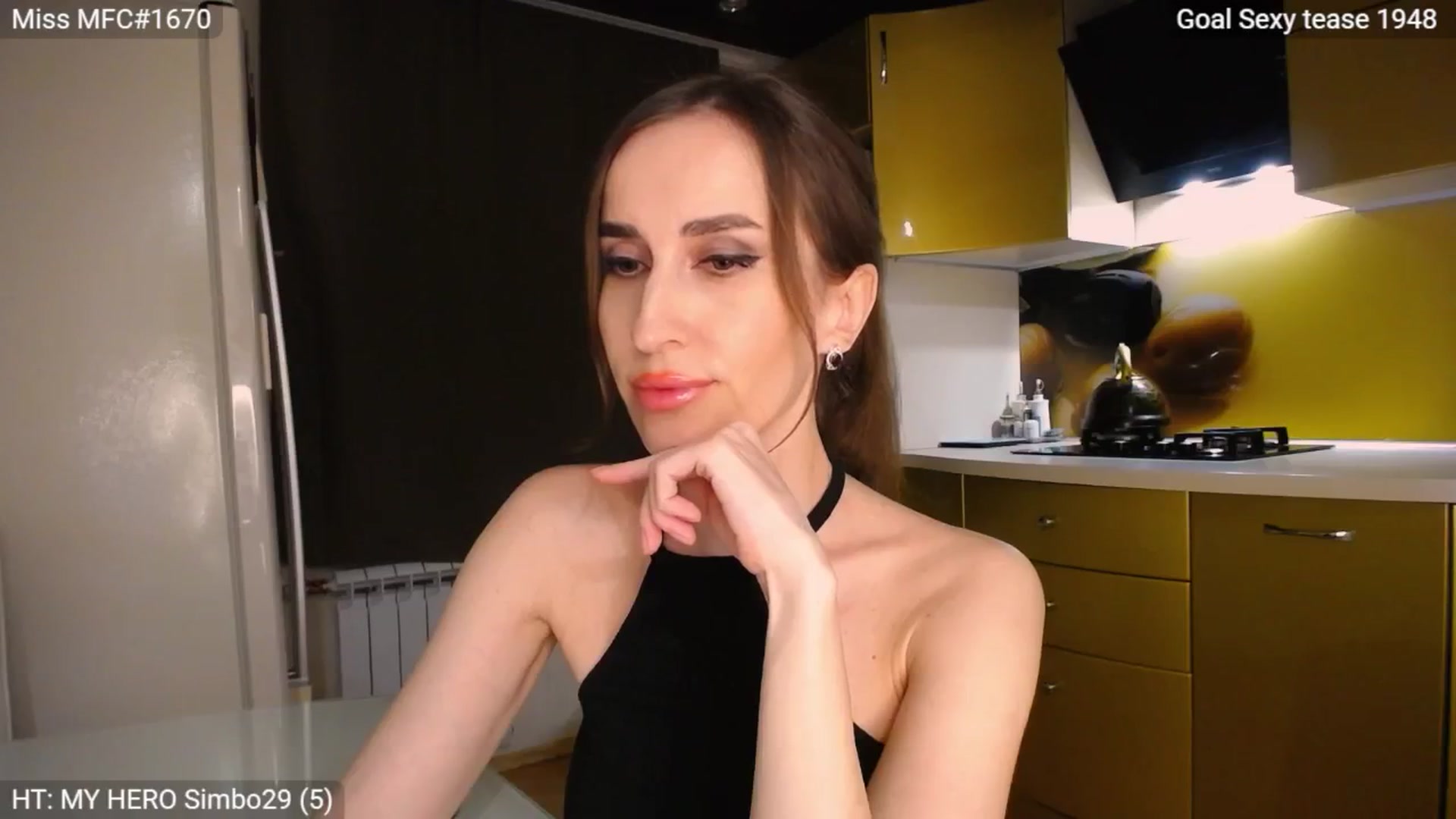 Gallery image thumbnail from MsDreams_'s myfreecams stream on, 05/13/2024, 24:23 image 2 of 20
