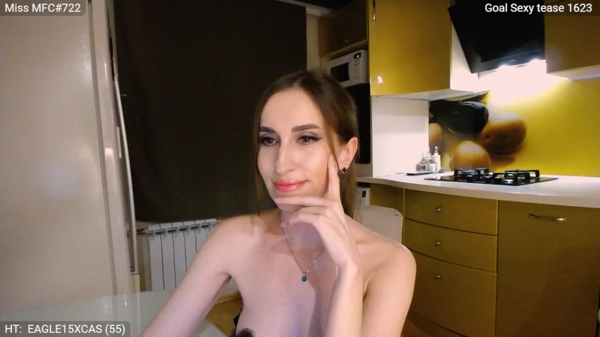 Gallery image thumbnail from MsDreams_'s myfreecams stream on, 06/10/2024, 24:32 image 16 of 20