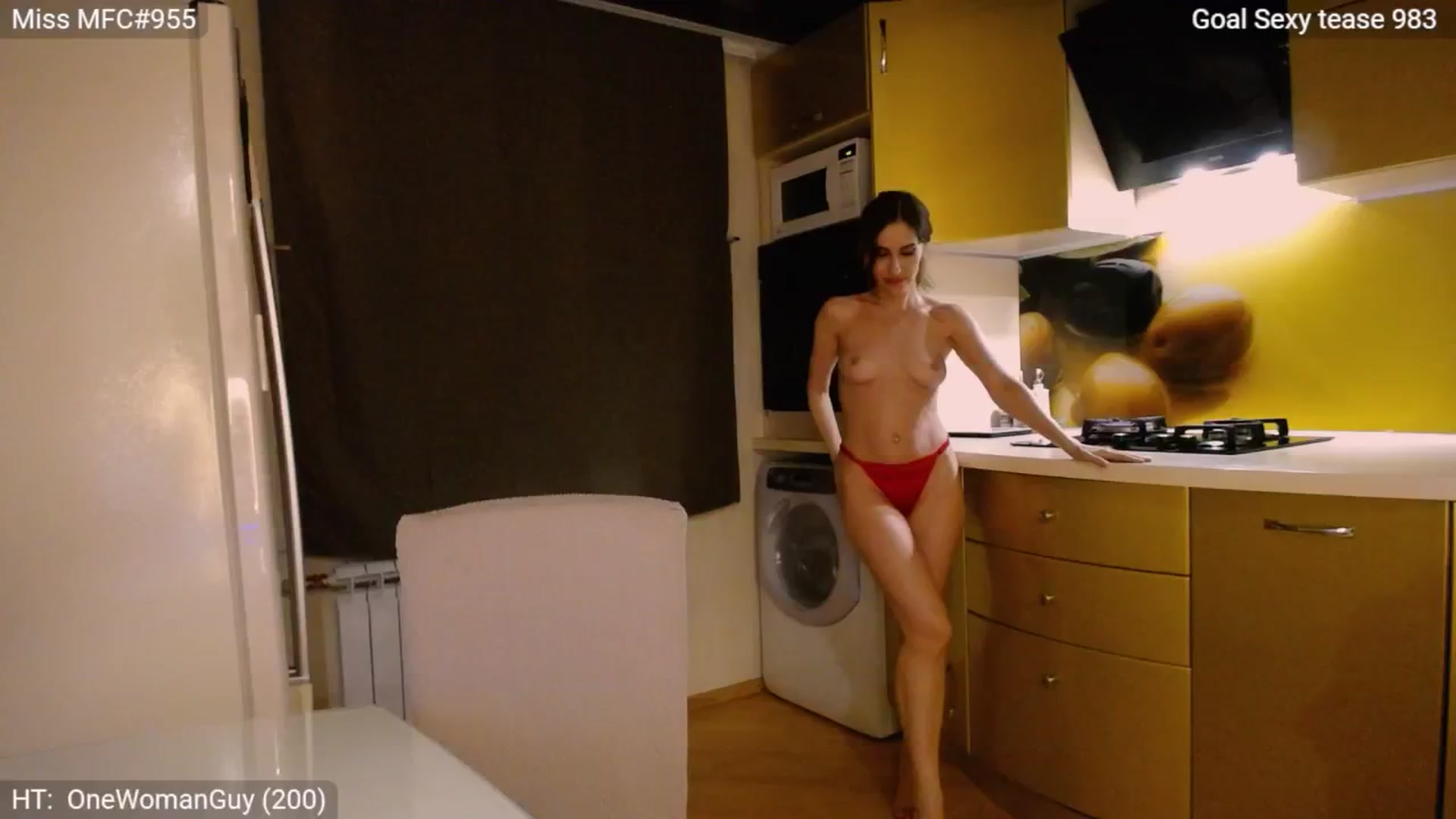 Gallery image thumbnail from MsDreams_'s myfreecams stream on, 06/20/2024, 01:07 image 15 of 20