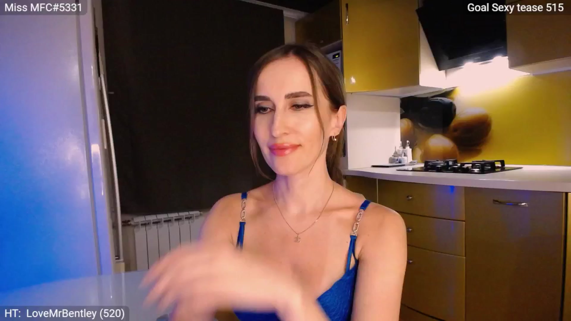 Gallery image thumbnail from MsDreams_'s myfreecams stream on, 08/08/2024, 24:26 image 7 of 20