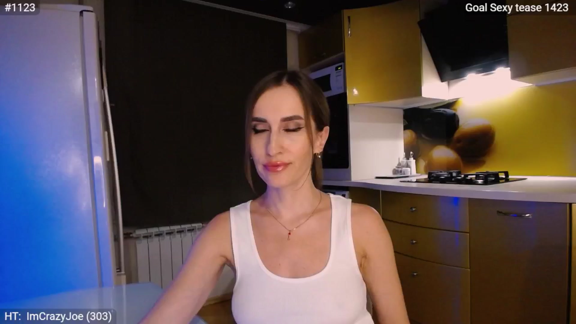 Gallery image thumbnail from MsDreams_'s myfreecams stream on, 08/12/2024, 24:39 image 8 of 20