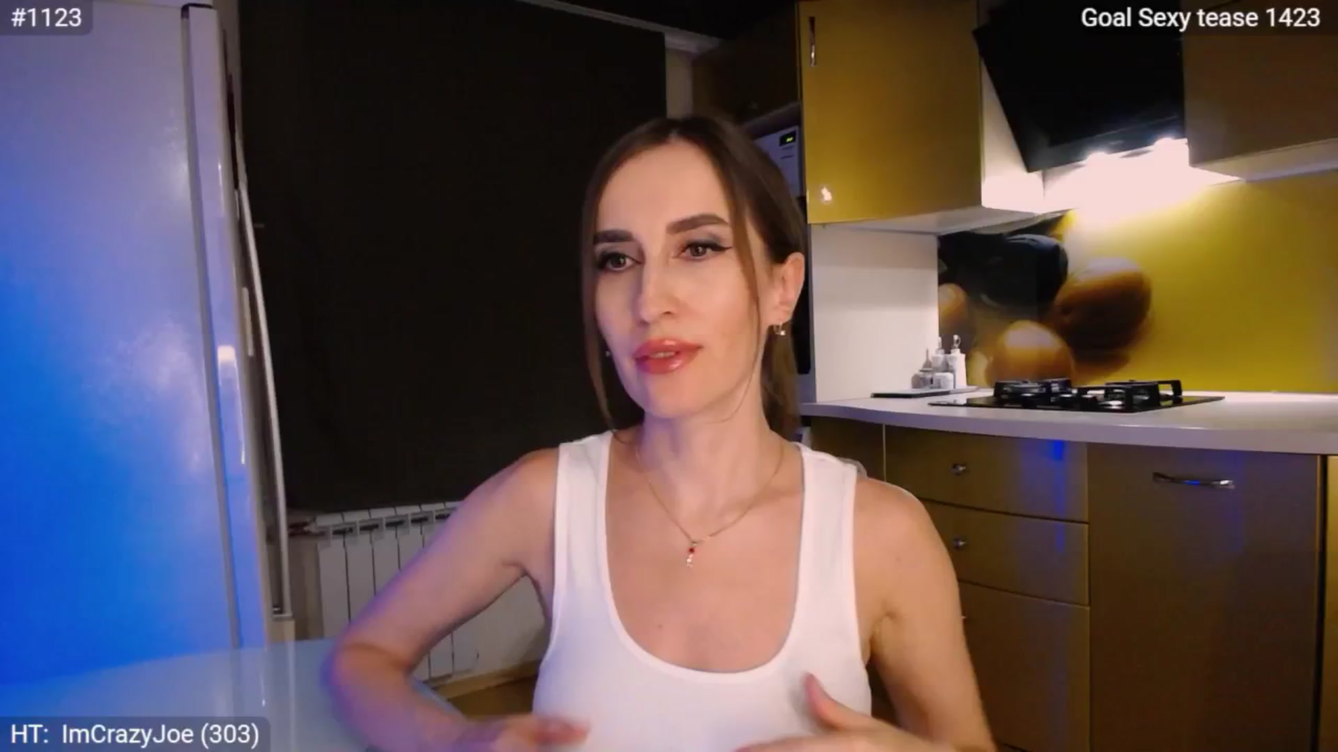 Gallery image thumbnail from MsDreams_'s myfreecams stream on, 08/12/2024, 24:39 image 7 of 20