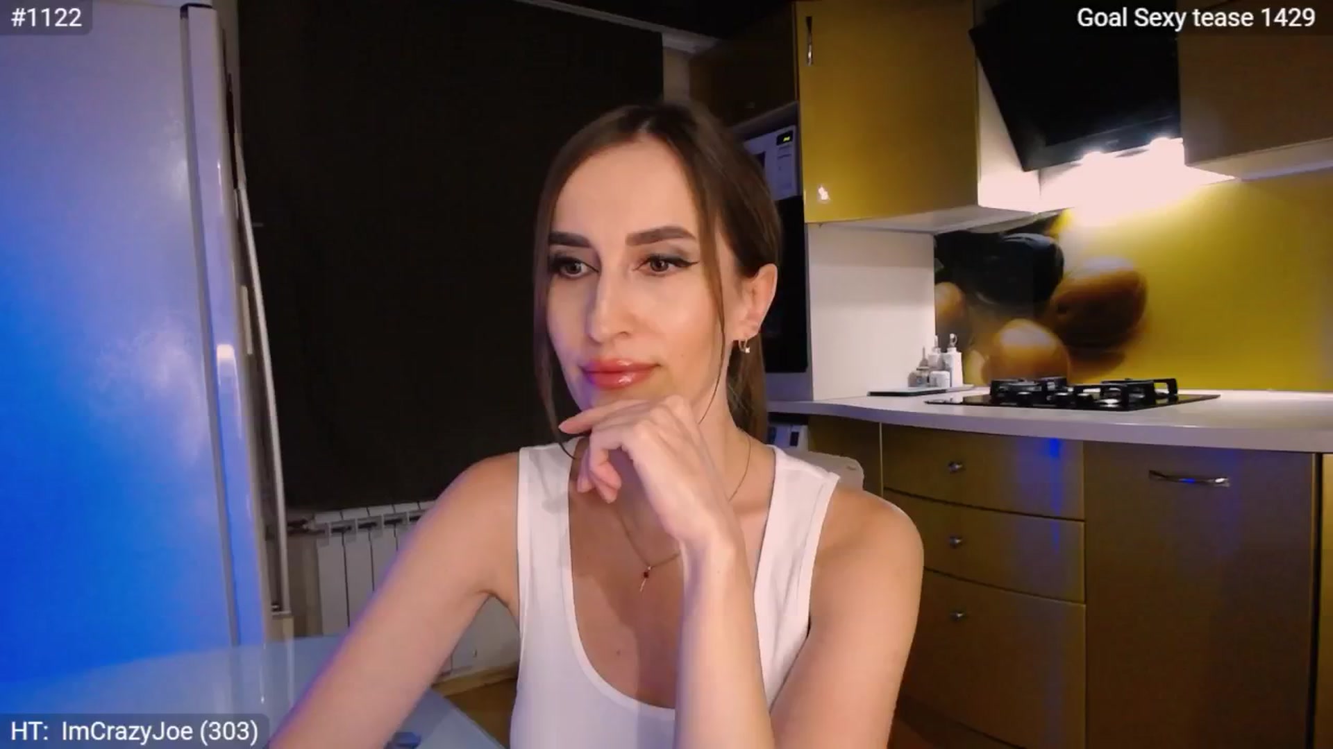 Gallery image thumbnail from MsDreams_'s myfreecams stream on, 08/12/2024, 24:39 image 6 of 20