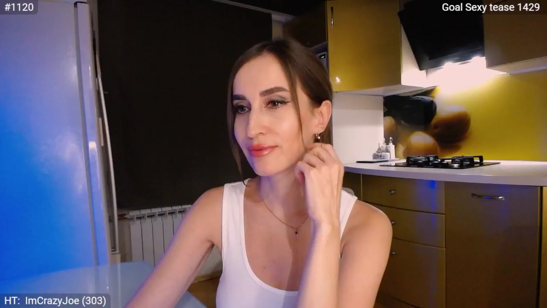 Gallery image thumbnail from MsDreams_'s myfreecams stream on, 08/12/2024, 24:39 image 3 of 20