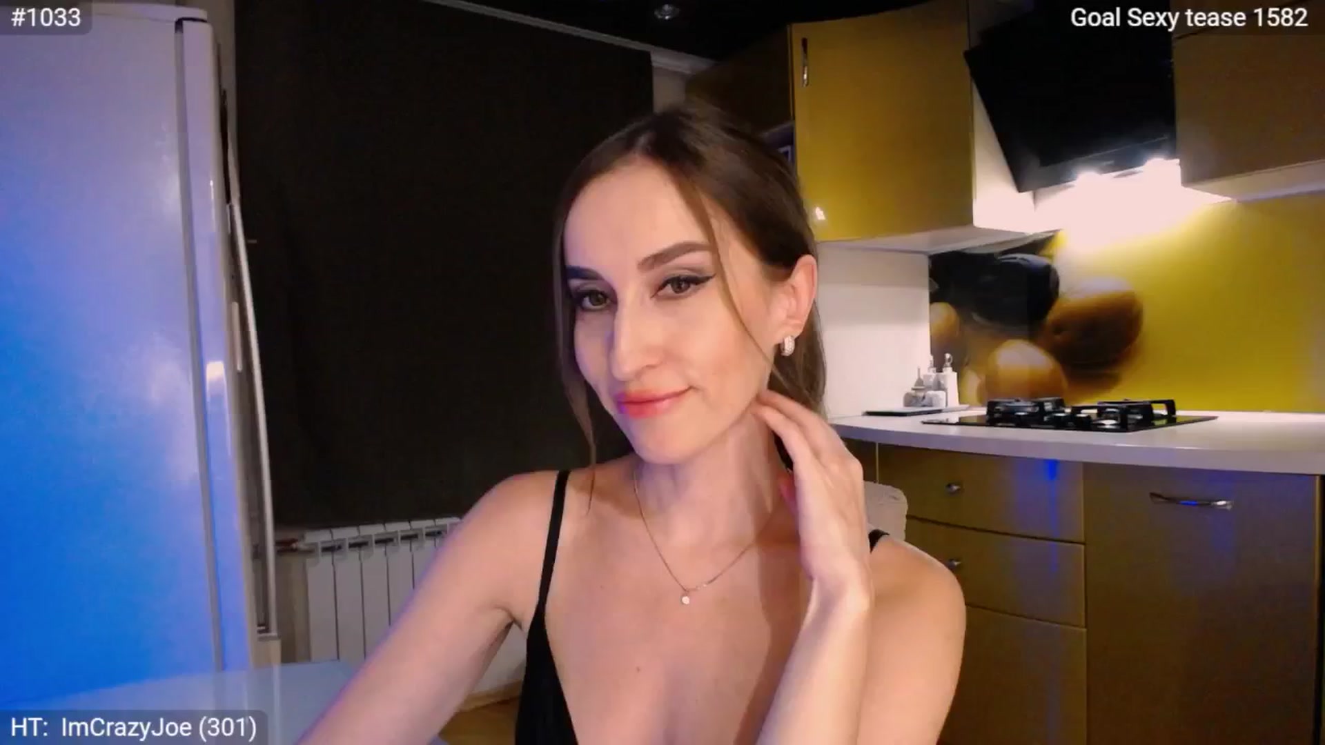 Gallery image thumbnail from MsDreams_'s myfreecams stream on, 08/18/2024, 23:46 image 1 of 20