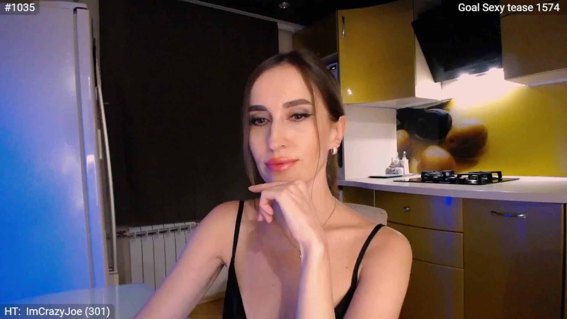 Gallery image thumbnail from MsDreams_'s myfreecams stream on, 08/18/2024, 23:46 image 9 of 20