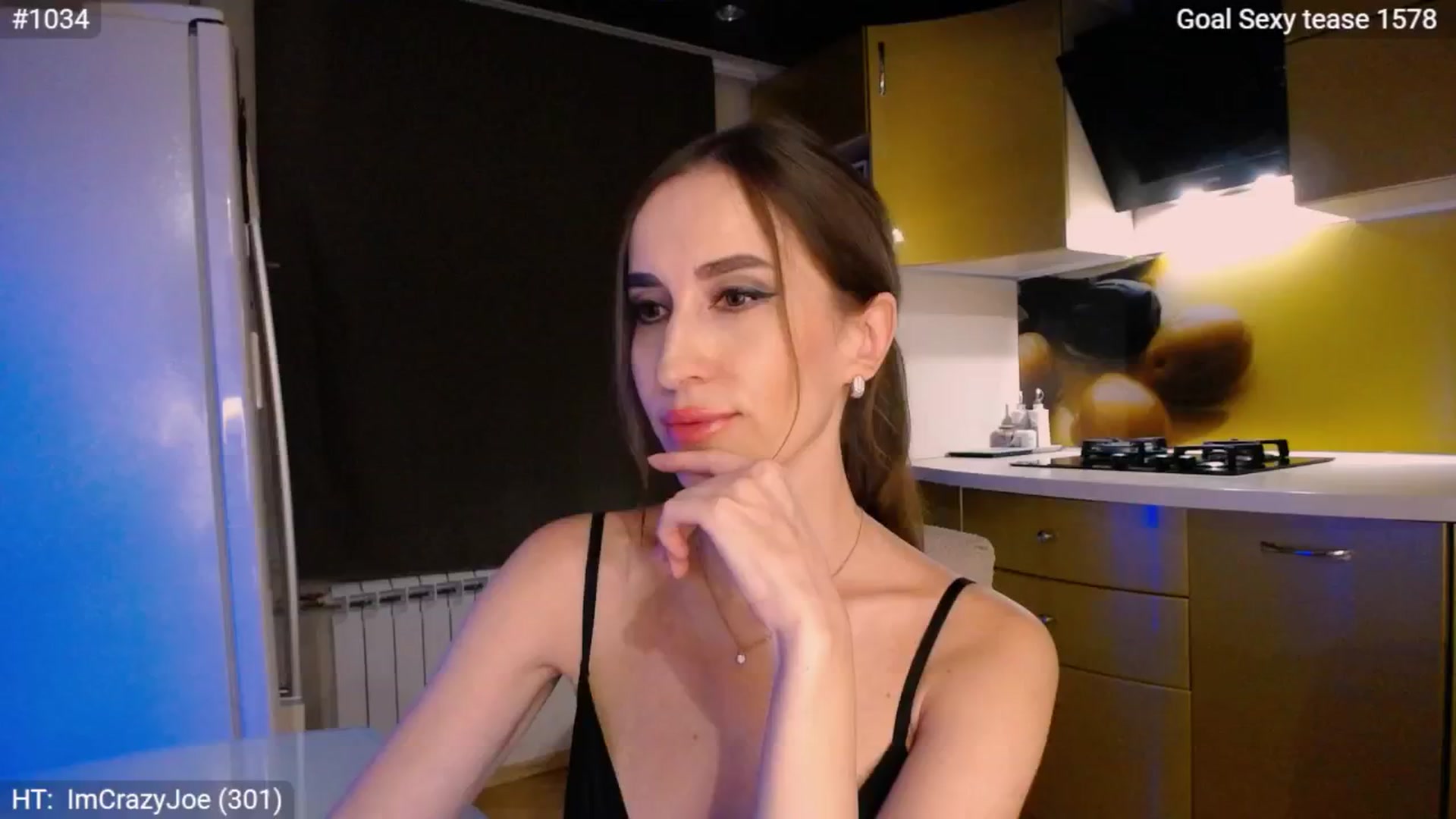Gallery image thumbnail from MsDreams_'s myfreecams stream on, 08/18/2024, 23:46 image 6 of 20