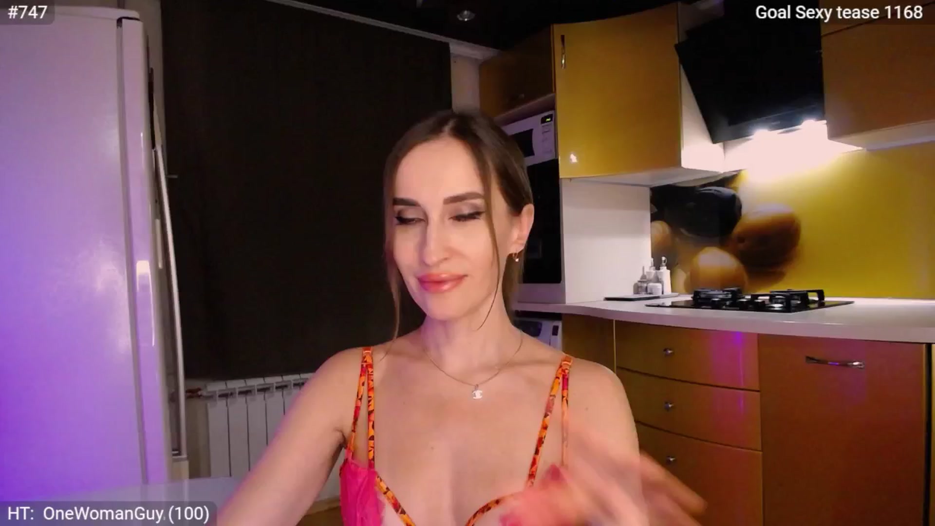 Gallery image thumbnail from MsDreams_'s myfreecams stream on, 09/05/2024, 24:34 image 4 of 20