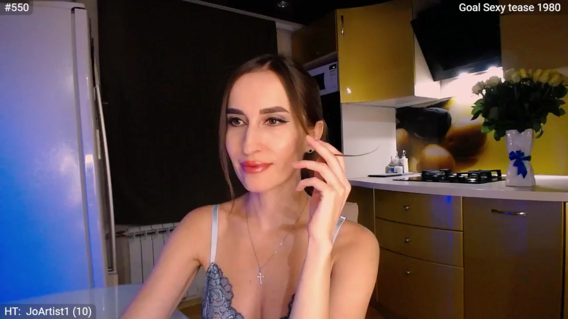 Gallery image thumbnail from MsDreams_'s myfreecams stream on, 09/08/2024, 23:07 image 14 of 20