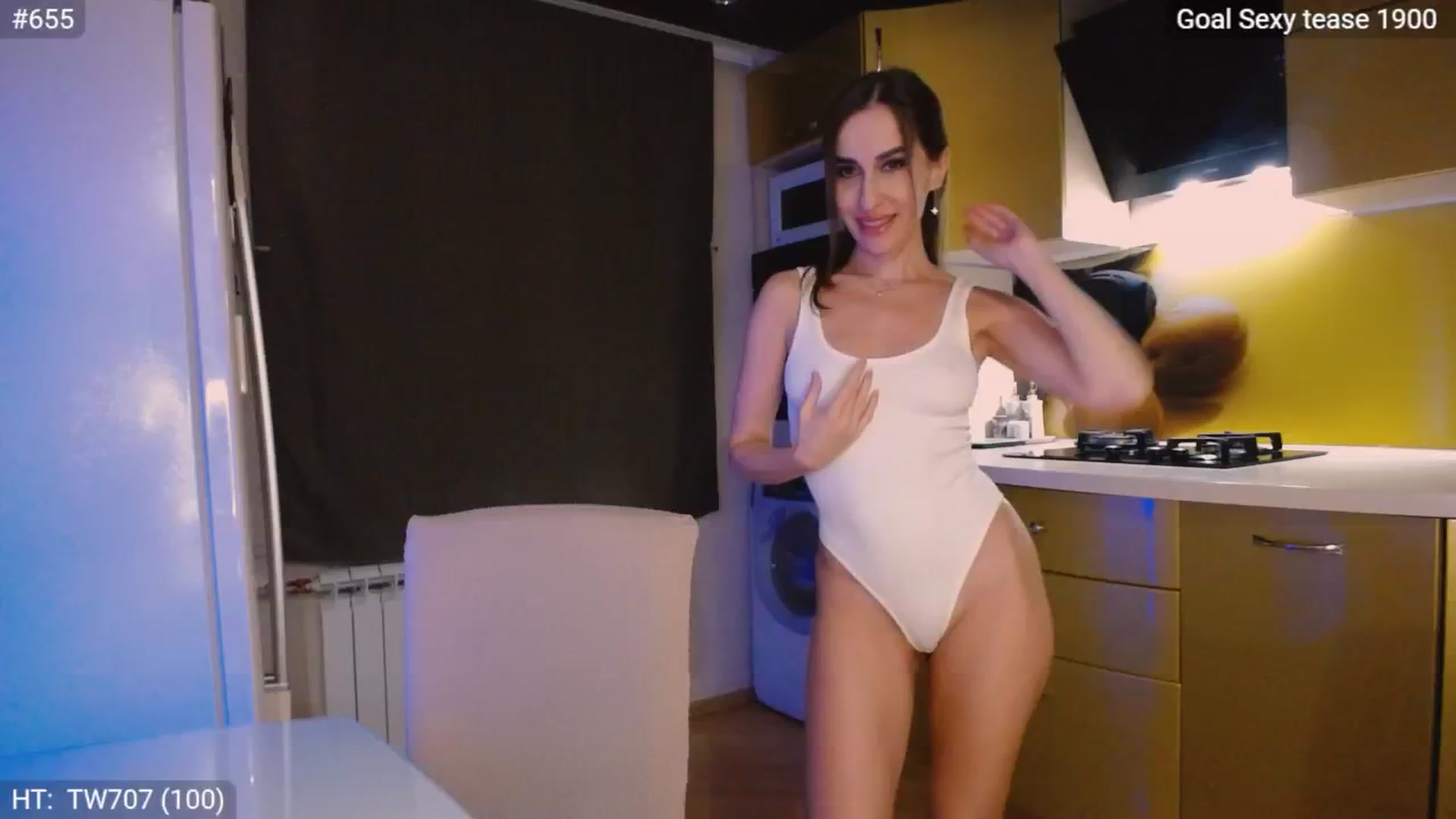 Gallery image thumbnail from MsDreams_'s myfreecams stream on, 09/18/2024, 23:20 image 6 of 20
