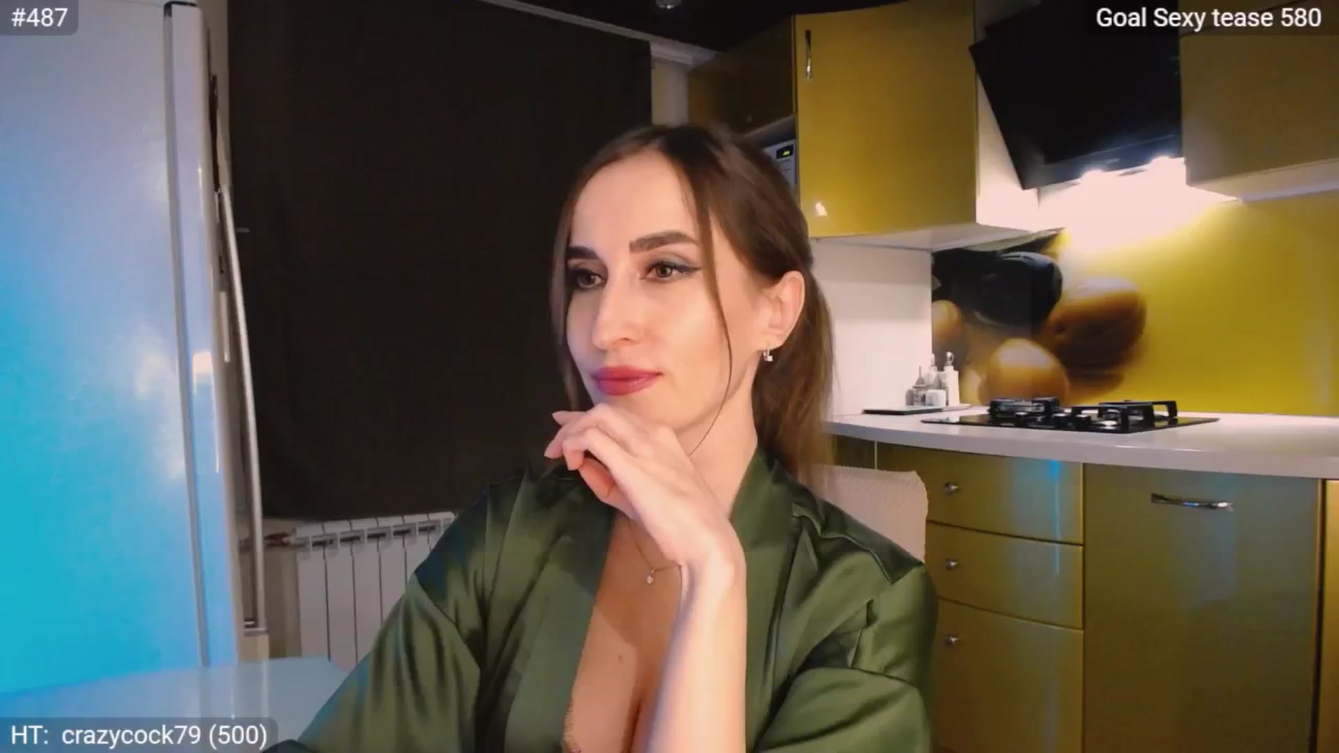 Gallery image thumbnail from MsDreams_'s myfreecams stream on, 09/21/2024, 24:06 image 14 of 20