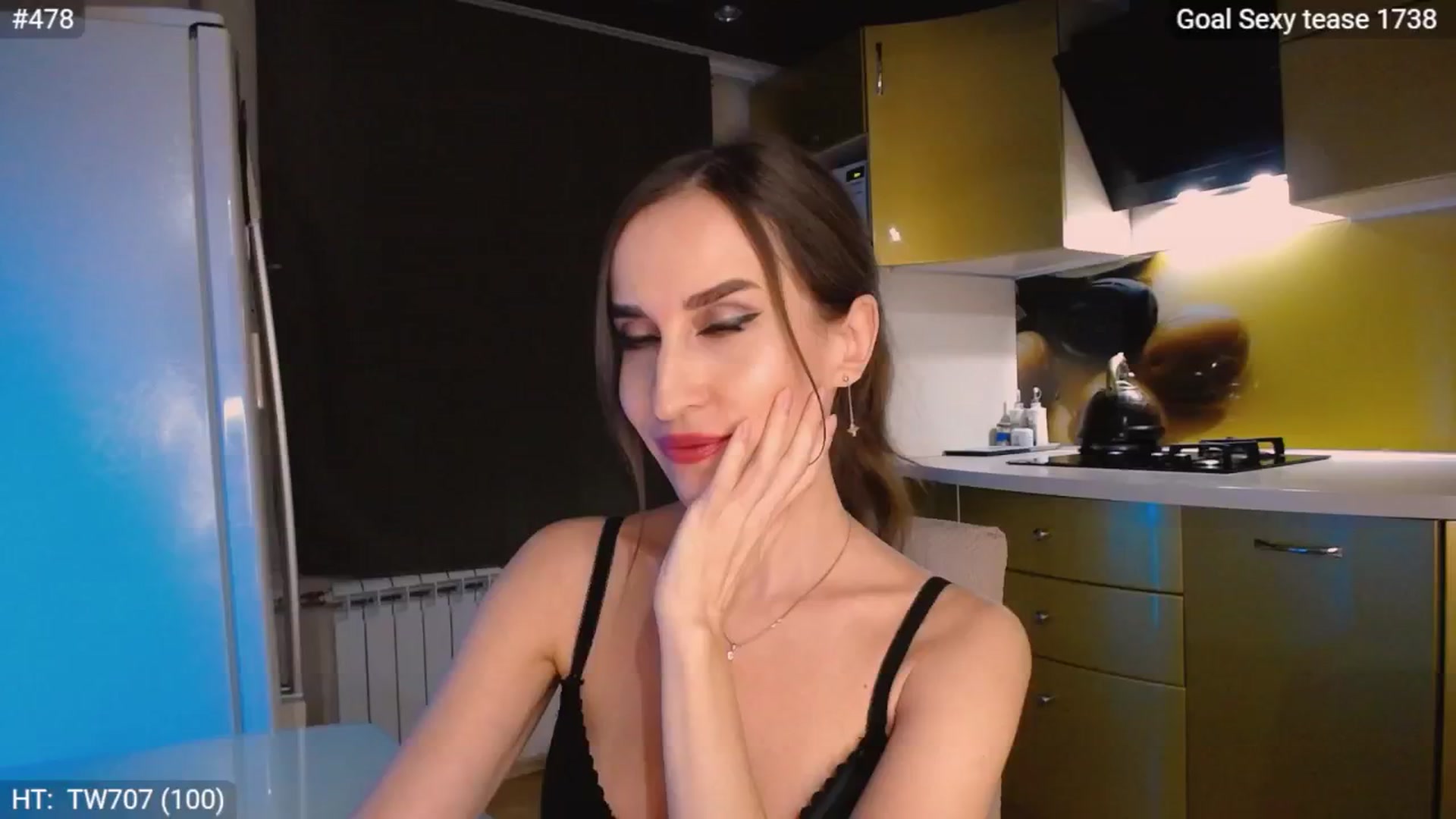 Gallery image thumbnail from MsDreams_'s myfreecams stream on, 09/26/2024, 24:17 image 7 of 20