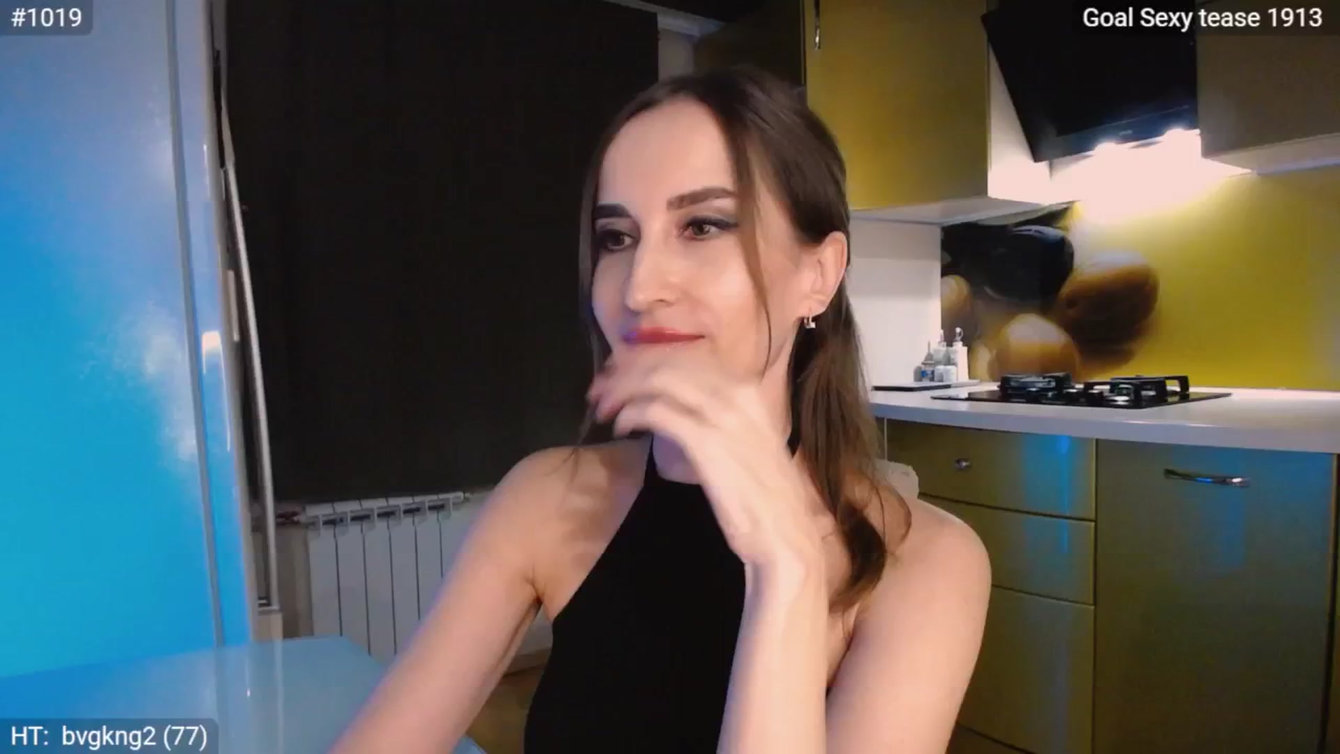 Gallery image thumbnail from MsDreams_'s myfreecams stream on, 10/16/2024, 24:17 image 2 of 20