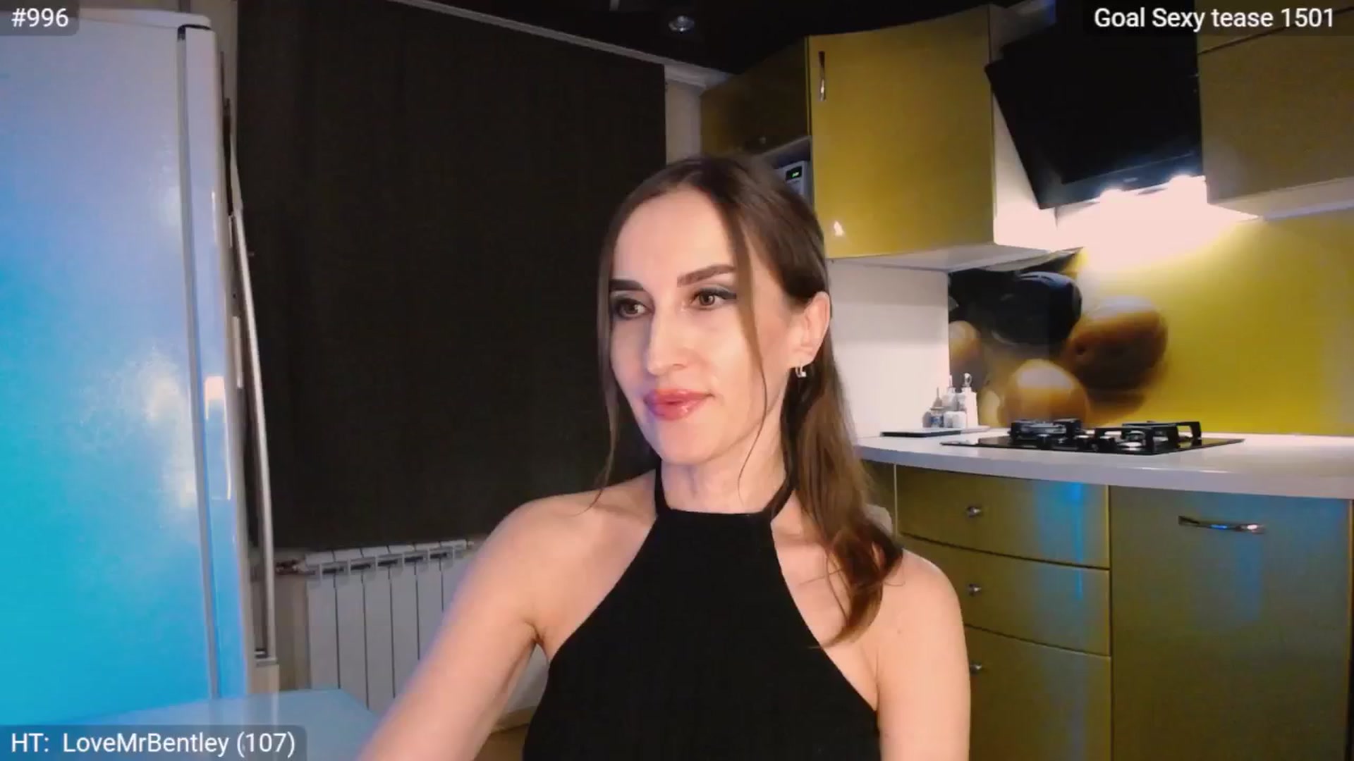 Gallery image thumbnail from MsDreams_'s myfreecams stream on, 10/16/2024, 24:17 image 15 of 20