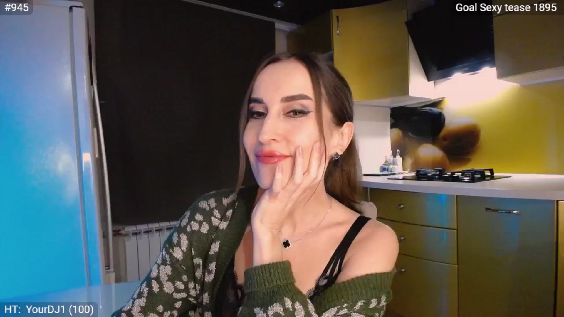 Gallery image thumbnail from MsDreams_'s myfreecams stream on, 10/19/2024, 22:30 image 14 of 20