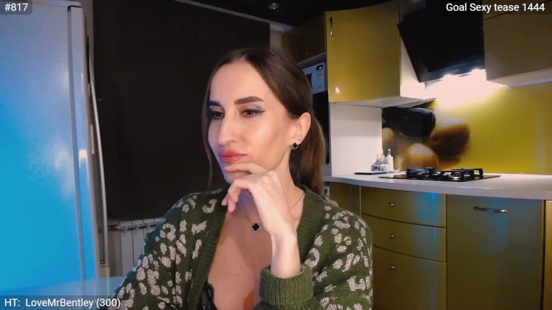 Gallery image thumbnail from MsDreams_'s myfreecams stream on, 10/20/2024, 24:48 image 18 of 20