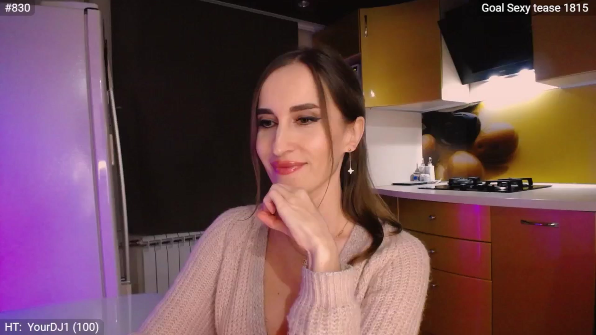 Gallery image thumbnail from MsDreams_'s myfreecams stream on, 10/22/2024, 23:50 image 7 of 20
