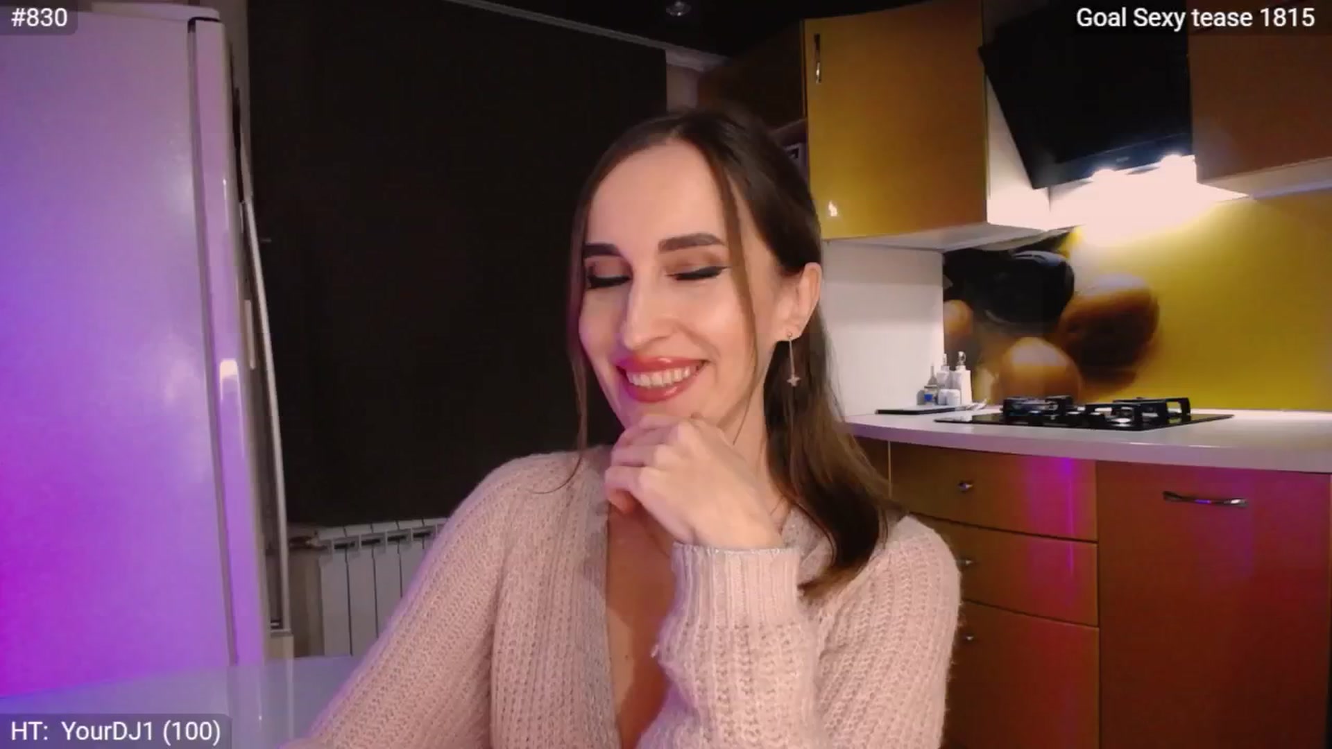 Gallery image thumbnail from MsDreams_'s myfreecams stream on, 10/22/2024, 23:50 image 10 of 20