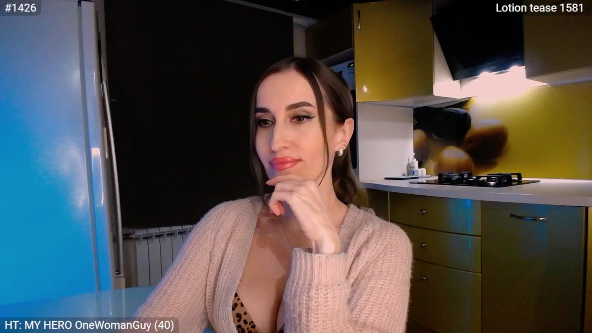 Gallery image thumbnail from MsDreams_'s myfreecams stream on, 04/19/2025, 24:16 image 11 of 20