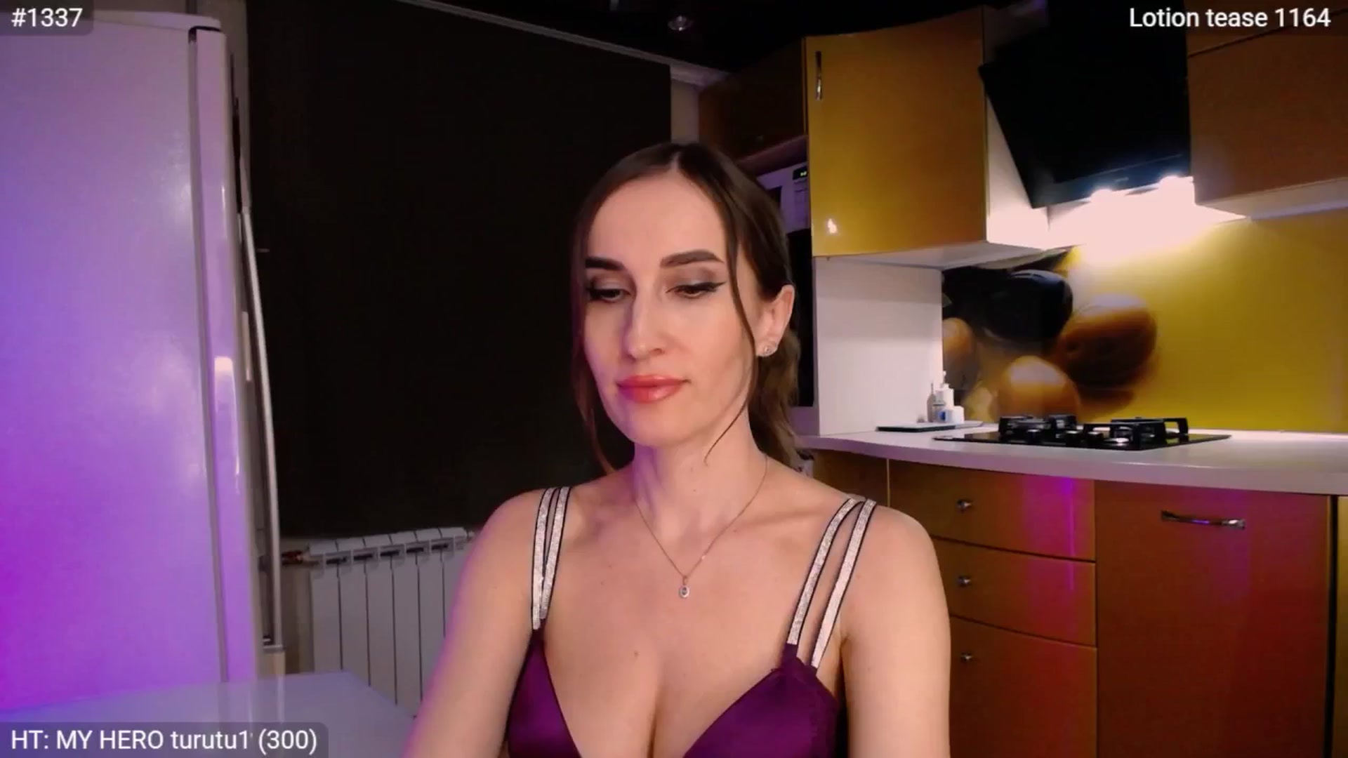 Gallery image thumbnail from MsDreams_'s myfreecams stream on, 04/21/2025, 01:31 image 13 of 20