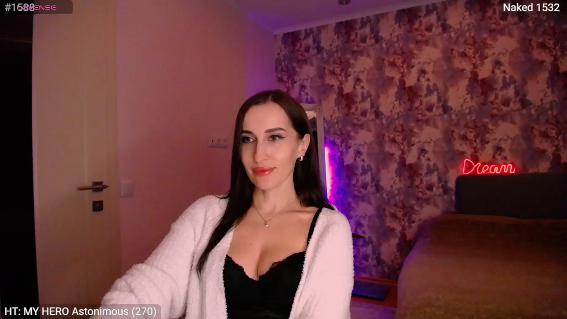 Gallery image thumbnail from MsDreams_'s myfreecams stream on, 04/05/2026, 23:01 image 20 of 20