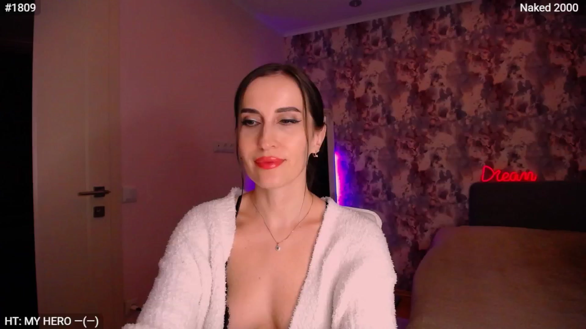 Gallery image thumbnail from MsDreams_'s myfreecams stream on, 04/11/2026, 22:06 image 13 of 20