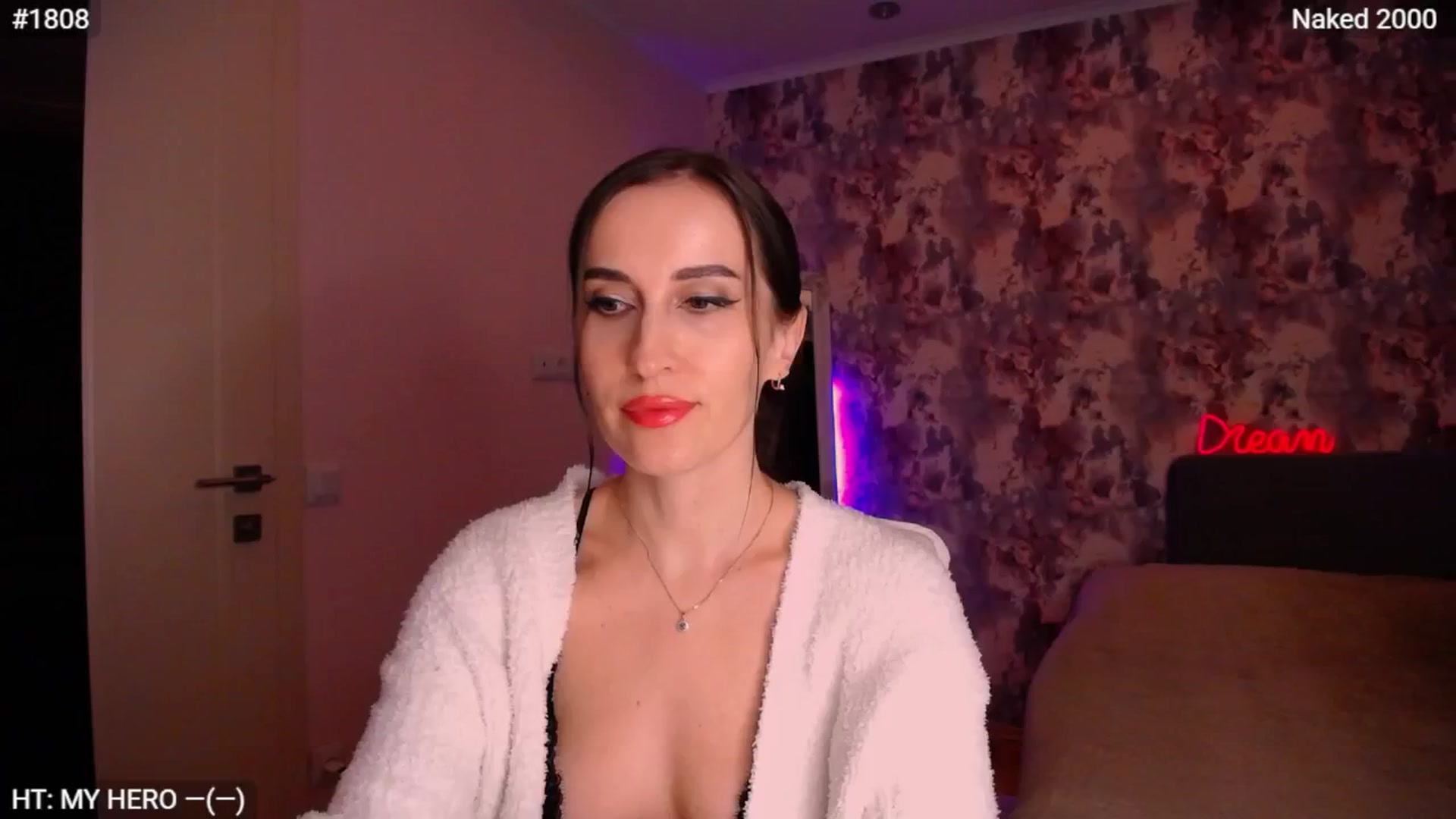 Gallery image thumbnail from MsDreams_'s myfreecams stream on, 04/11/2026, 22:06 image 5 of 20