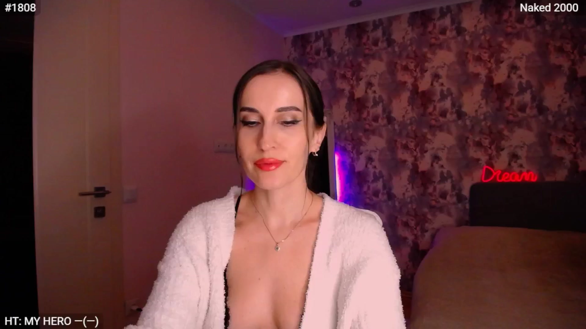 Gallery image thumbnail from MsDreams_'s myfreecams stream on, 04/11/2026, 22:06 image 6 of 20