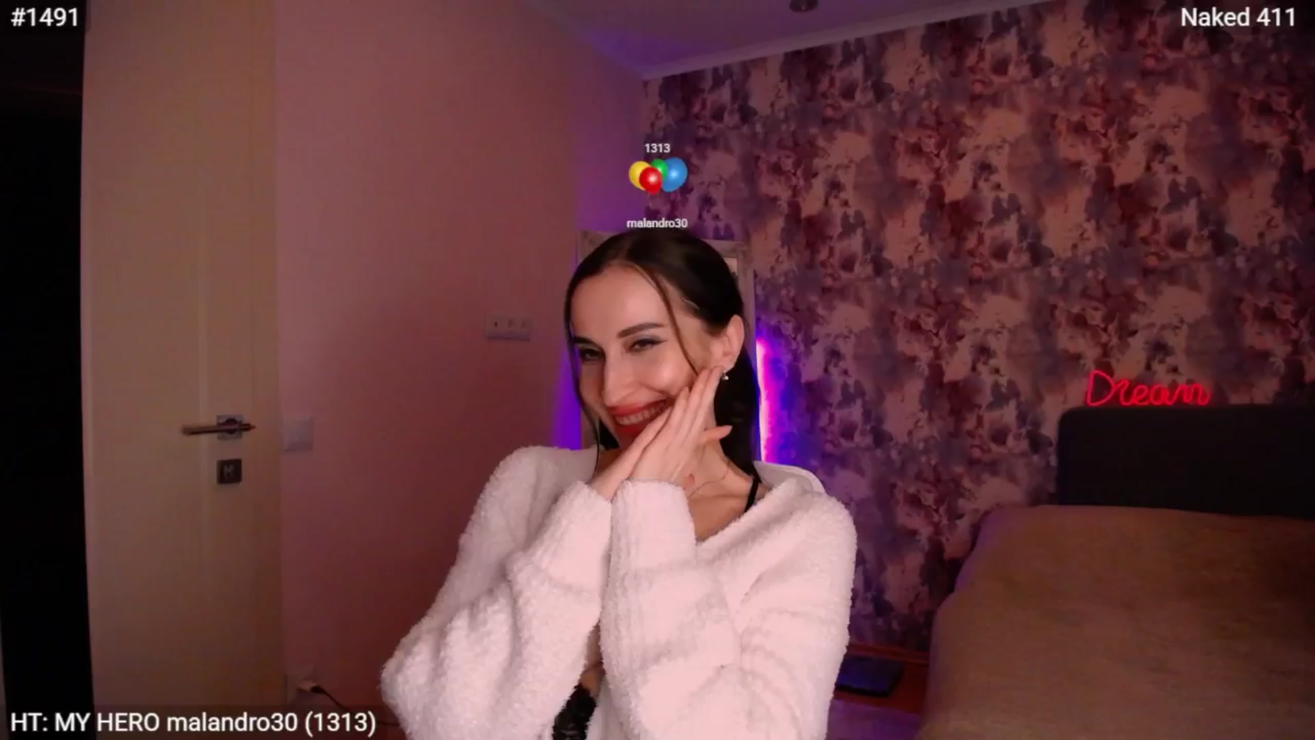 Gallery image thumbnail from MsDreams_'s myfreecams stream on, 04/12/2026, 01:47 image 16 of 20