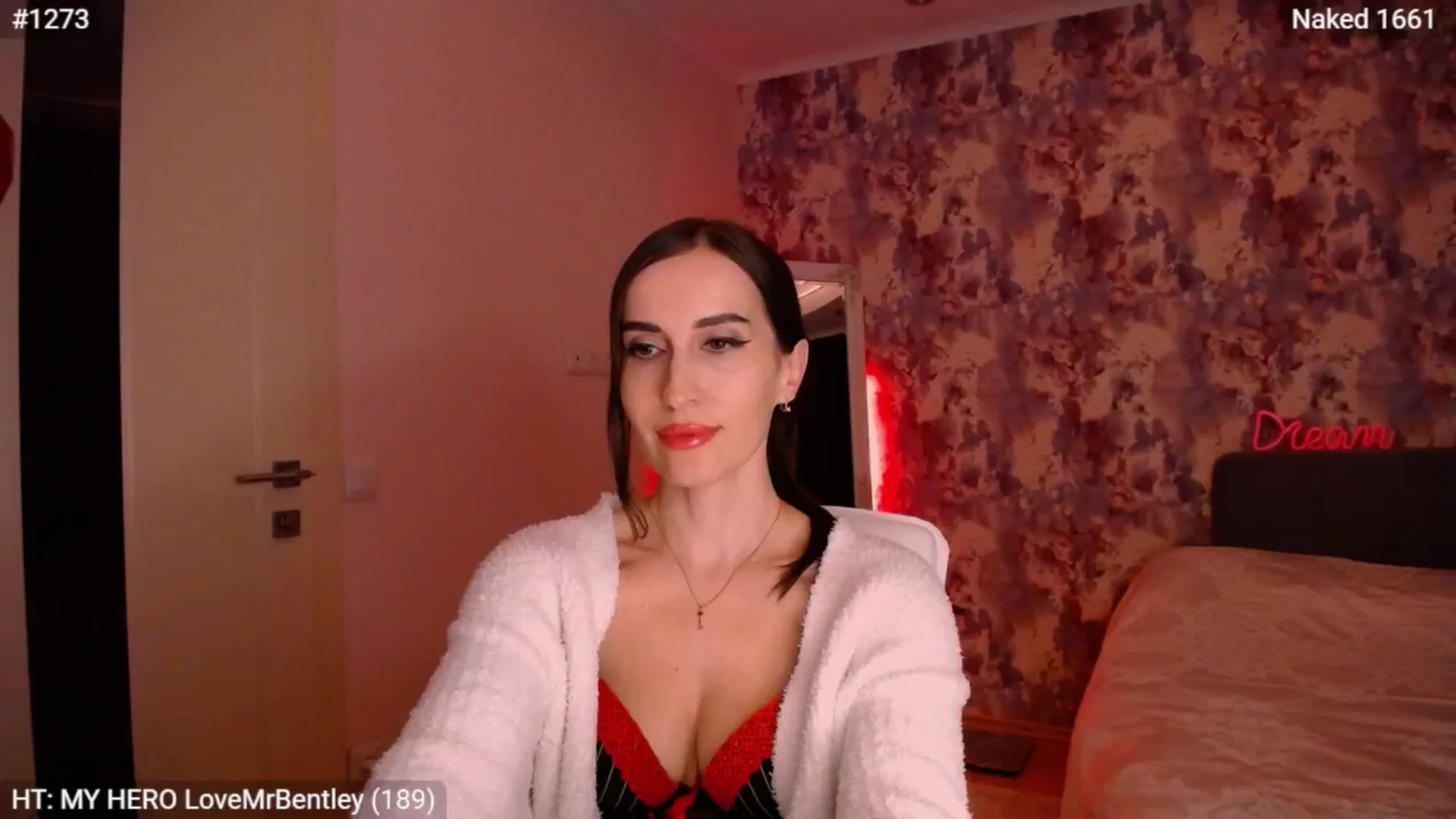 Gallery image thumbnail from MsDreams_'s myfreecams stream on, 04/16/2026, 24:45 image 7 of 20