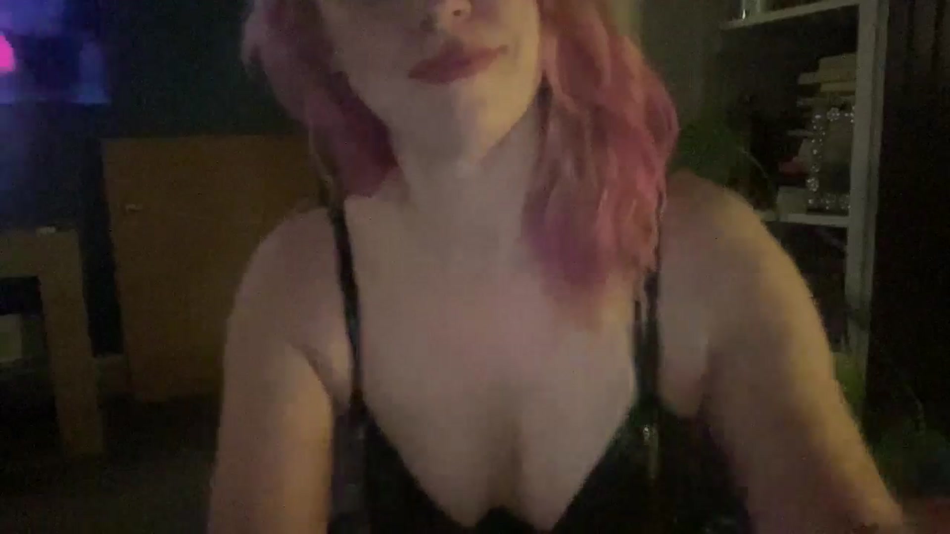 Gallery image thumbnail from MsFunCurious's myfreecams stream on, 11/09/2025, 10:35 image 14 of 20