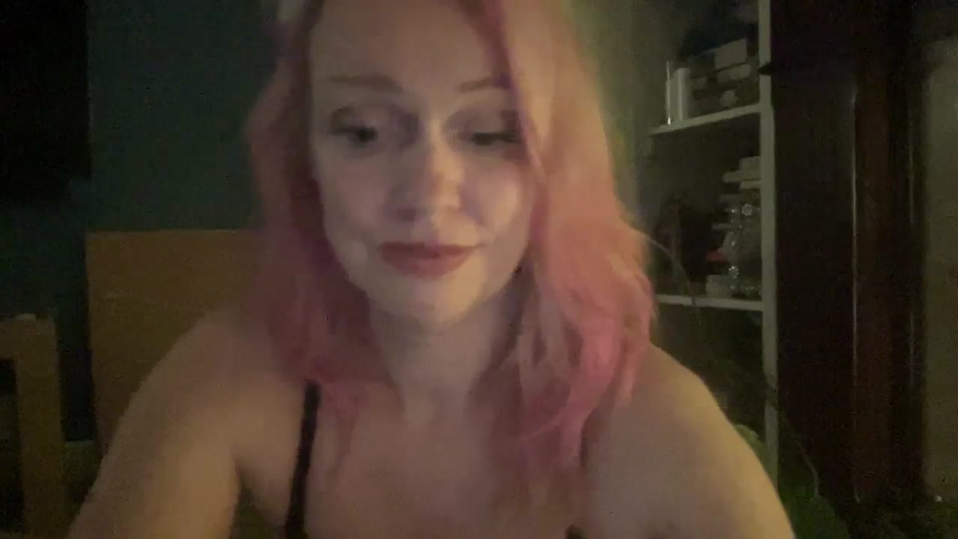 Gallery image thumbnail from MsFunCurious's myfreecams stream on, 11/09/2025, 12:08 image 9 of 20