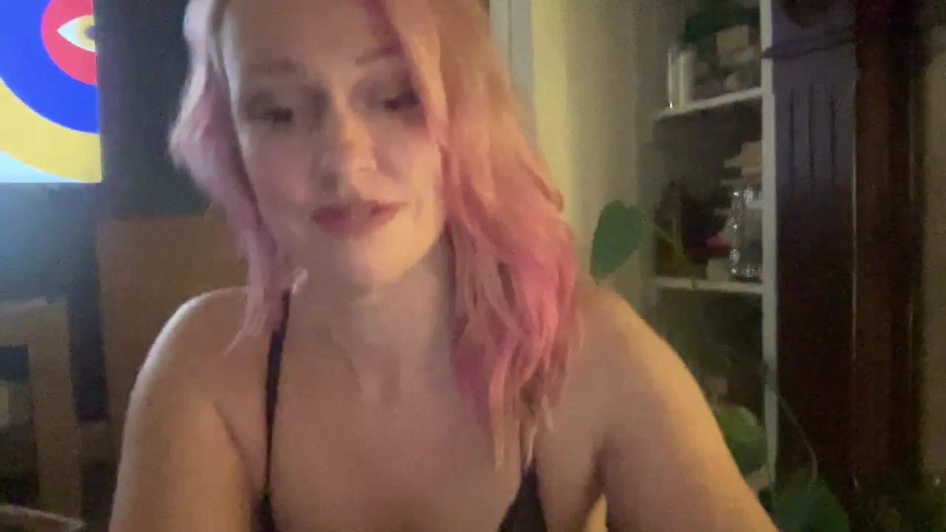 Gallery image thumbnail from MsFunCurious's myfreecams stream on, 11/09/2025, 12:08 image 11 of 20
