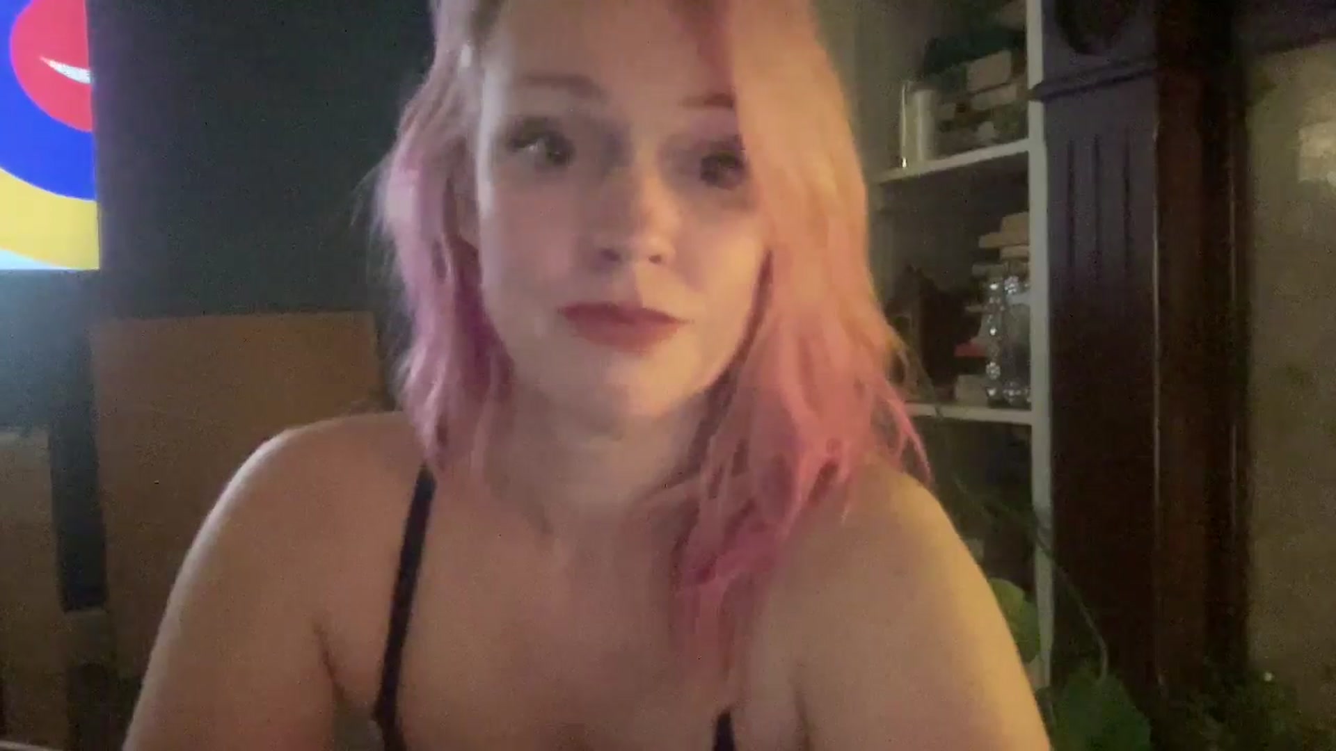 Gallery image thumbnail from MsFunCurious's myfreecams stream on, 11/09/2025, 12:08 image 16 of 20
