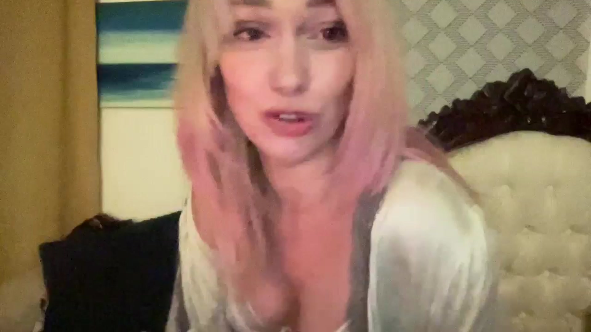 Gallery image thumbnail from MsFunCurious's myfreecams stream on, 11/24/2025, 04:12 image 6 of 20