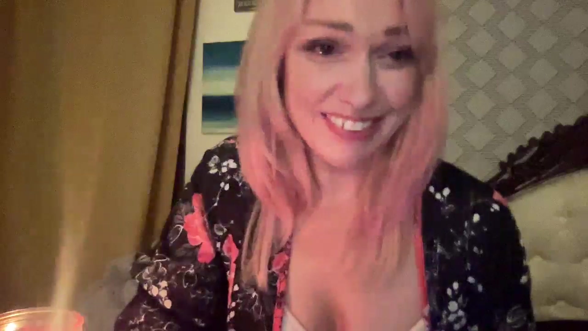 Gallery image thumbnail from MsFunCurious's myfreecams stream on, 11/24/2025, 05:18 image 9 of 20