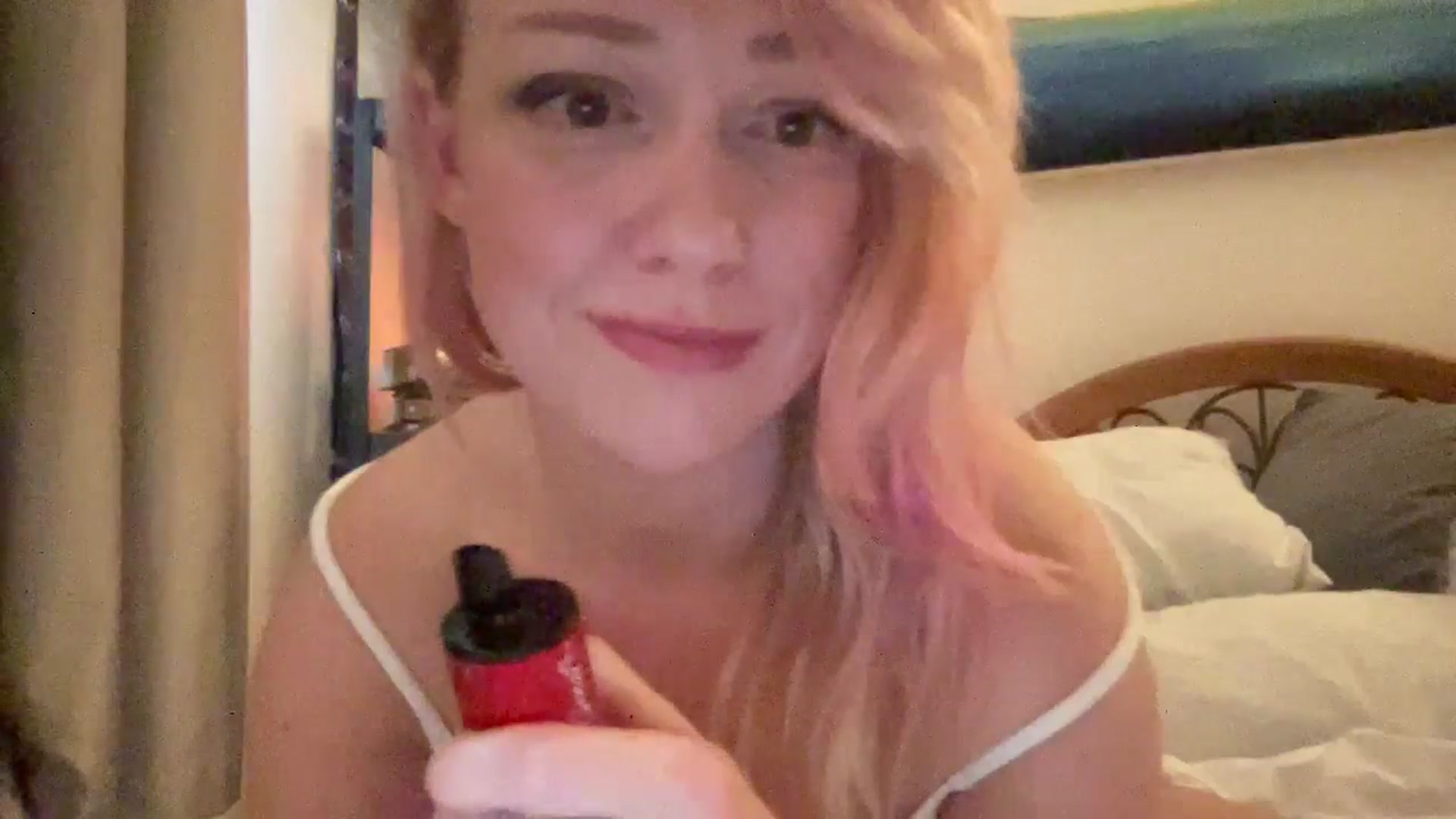 Gallery image thumbnail from MsFunCurious's myfreecams stream on, 11/27/2025, 11:31 image 12 of 20