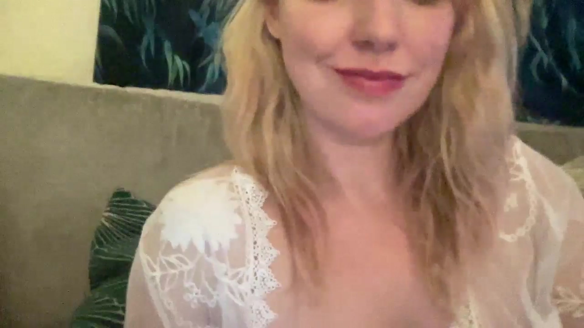Gallery image thumbnail from MsFunCurious's myfreecams stream on, 01/24/2026, 08:54 image 11 of 20