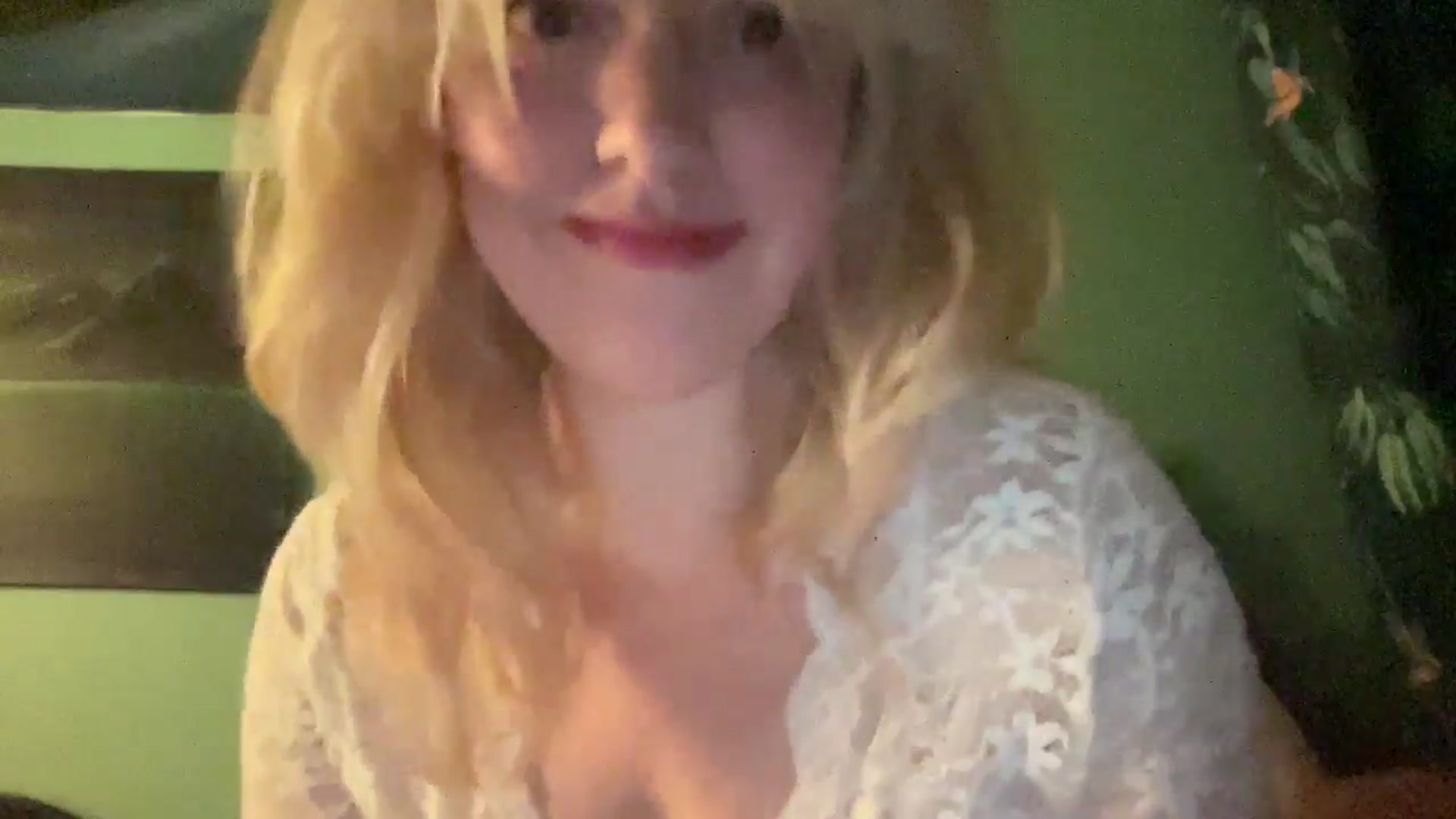 Gallery image thumbnail from MsFunCurious's myfreecams stream on, 02/18/2026, 01:52 image 17 of 20