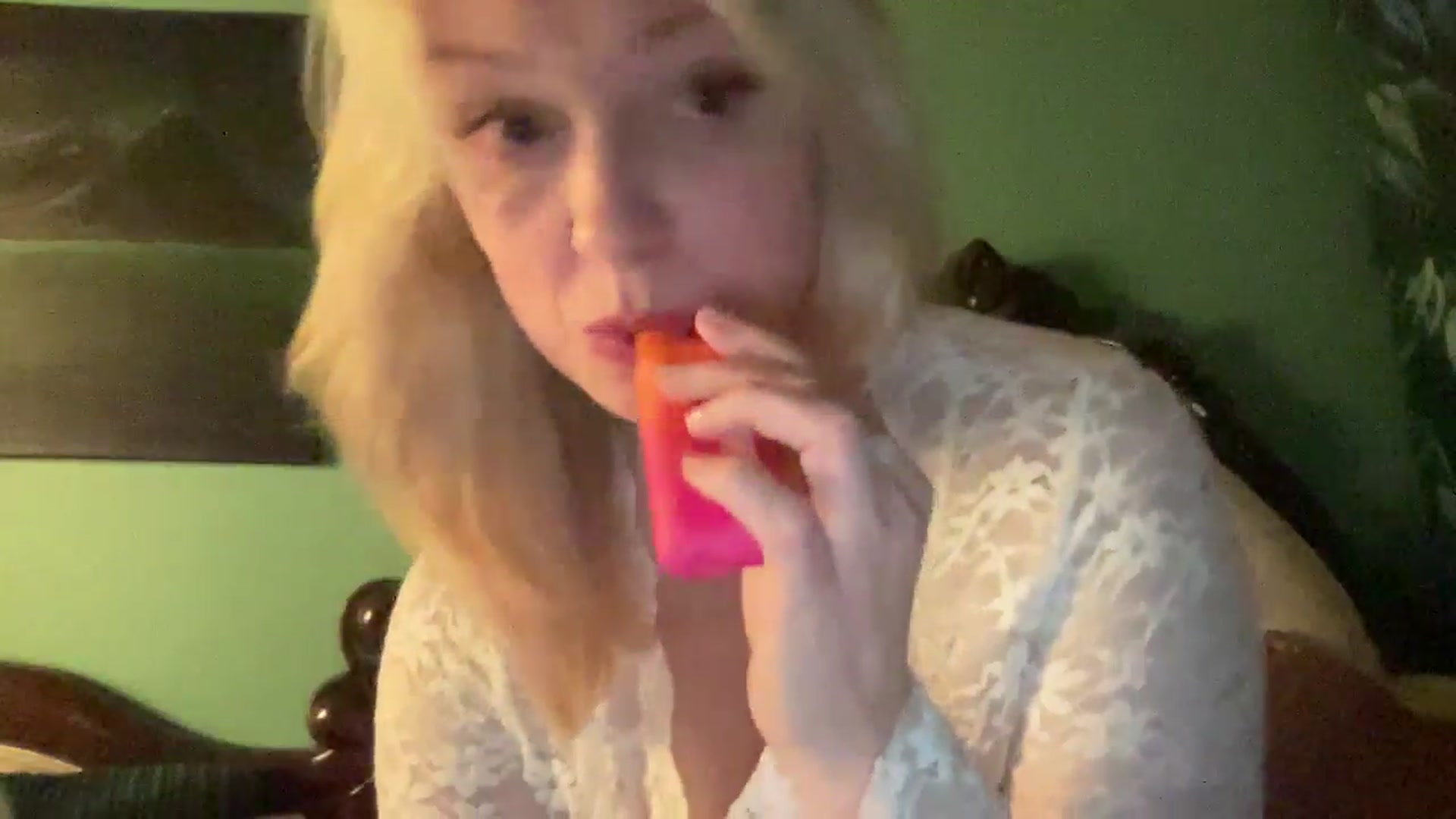 Gallery image thumbnail from MsFunCurious's myfreecams stream on, 02/18/2026, 03:27 image 8 of 20