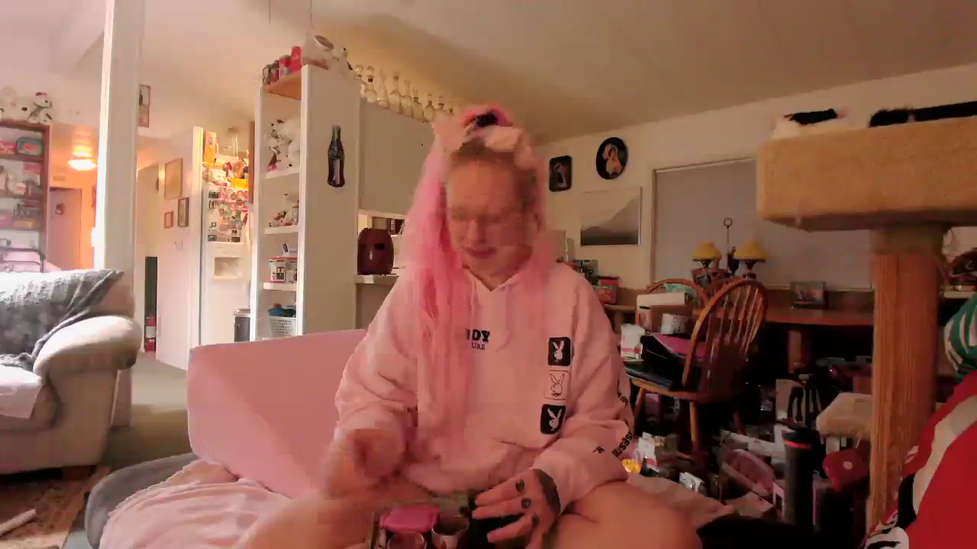 Gallery image thumbnail from MsGrumpyCunt's myfreecams stream on, 03/26/2024, 03:47 image 4 of 20