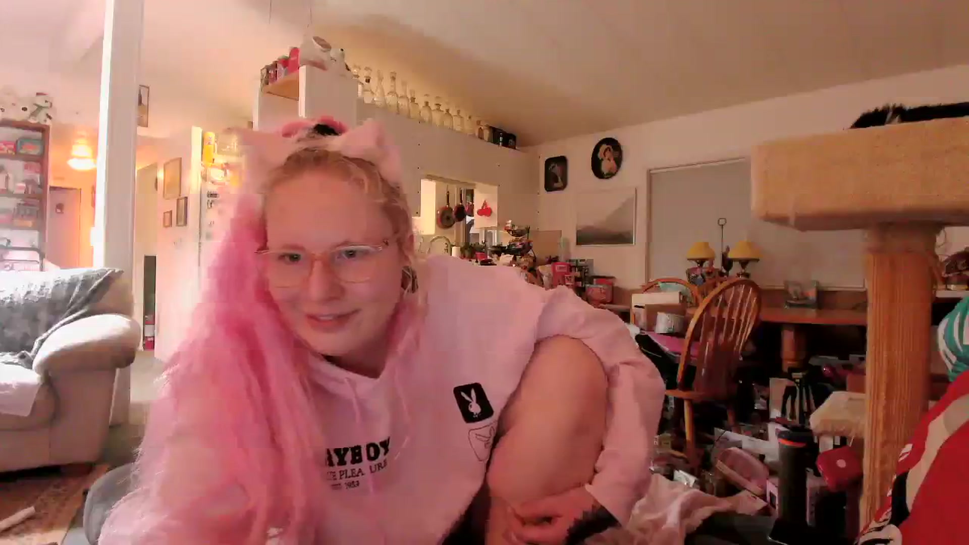 Gallery image thumbnail from MsGrumpyCunt's myfreecams stream on, 03/26/2024, 03:47 image 7 of 20