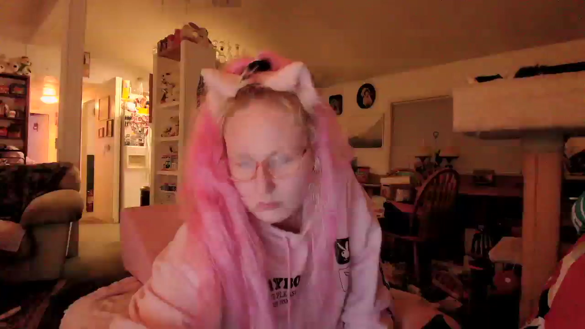 Gallery image thumbnail from MsGrumpyCunt's myfreecams stream on, 03/26/2024, 03:47 image 13 of 20