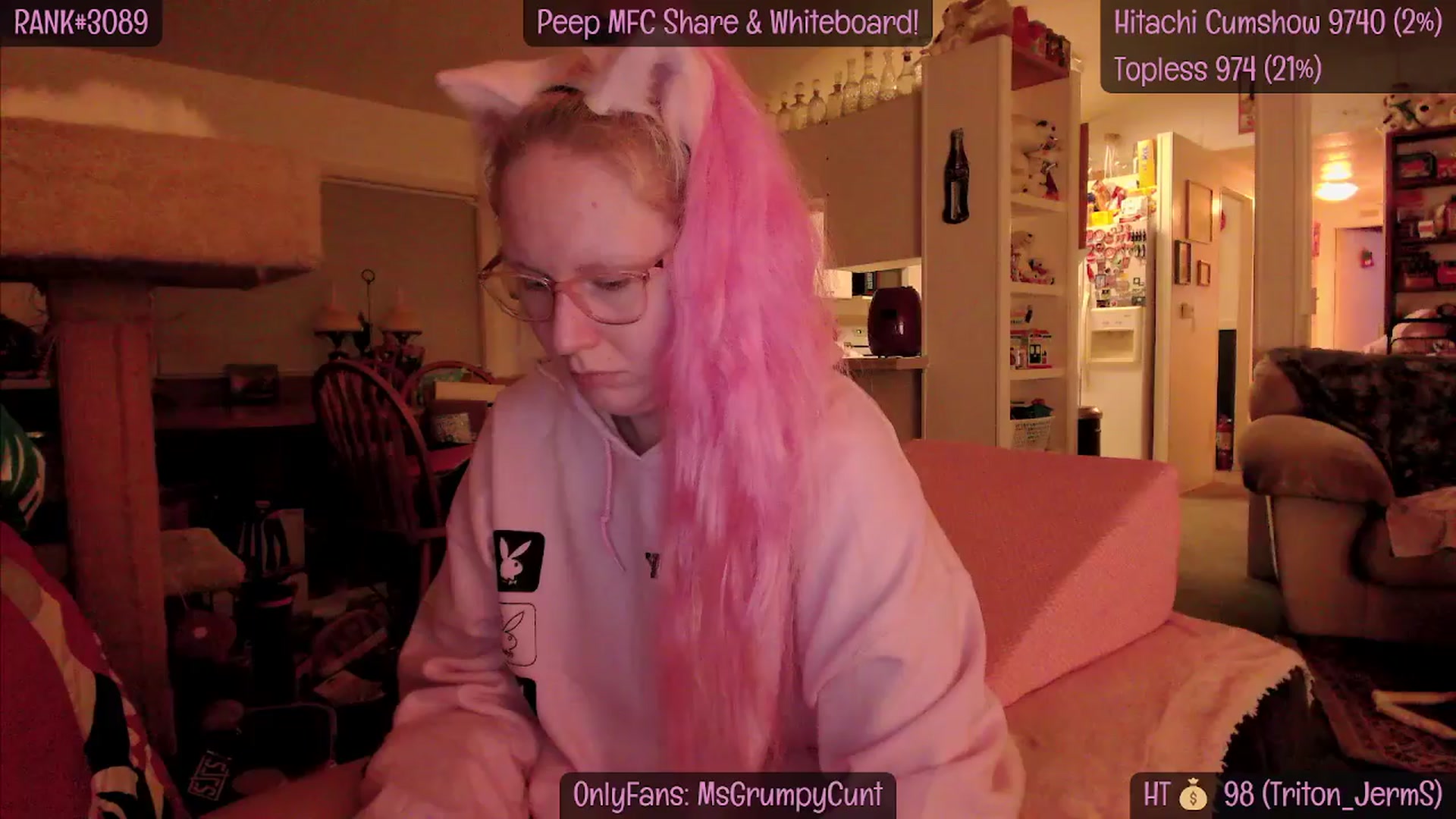 Gallery image thumbnail from MsGrumpyCunt's myfreecams stream on, 03/26/2024, 05:22 image 9 of 20